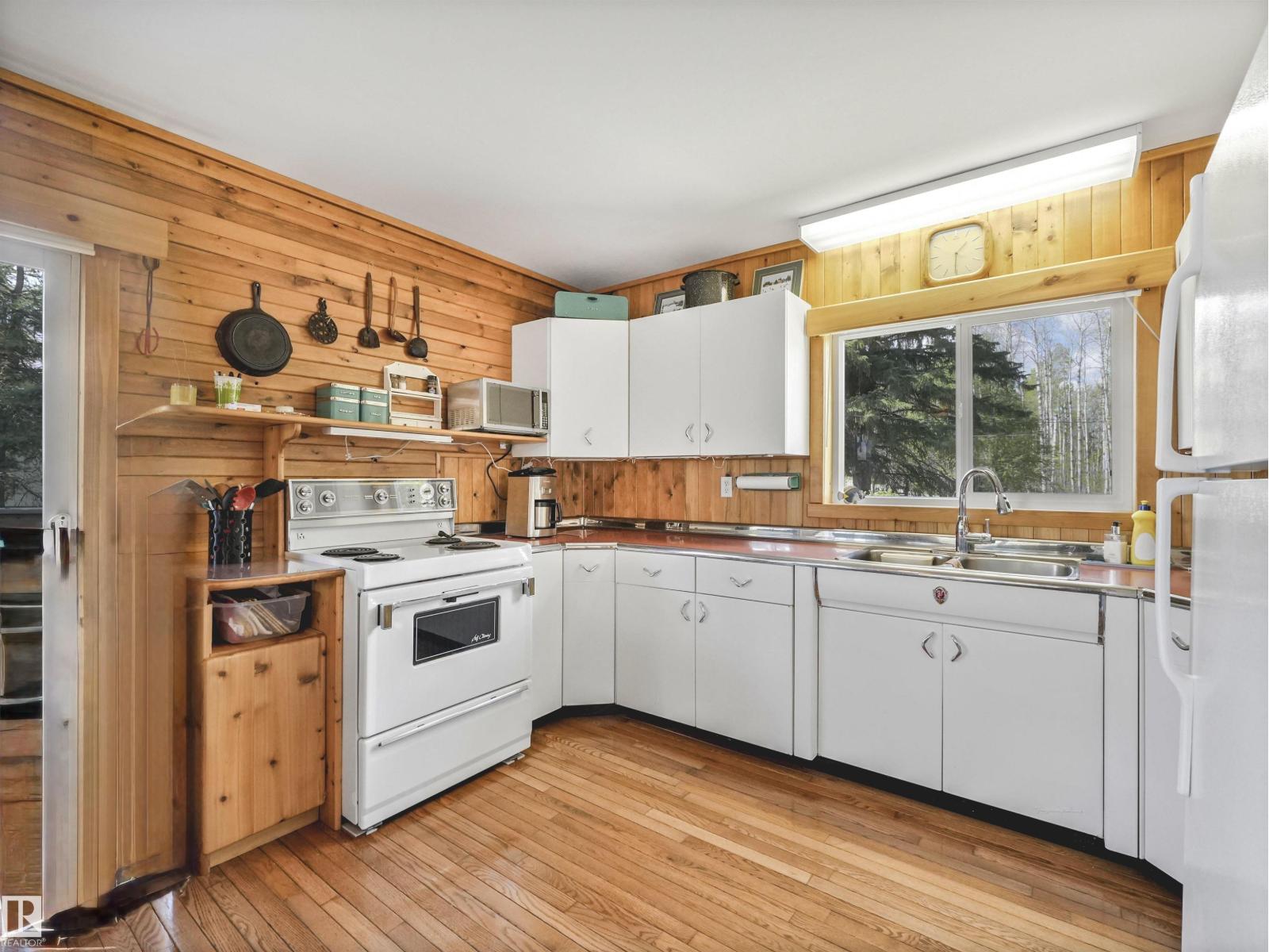 22 Lake Street, Rural Lac Ste. Anne County, Alberta  T0E 0N0 - Photo 17 - E4489587