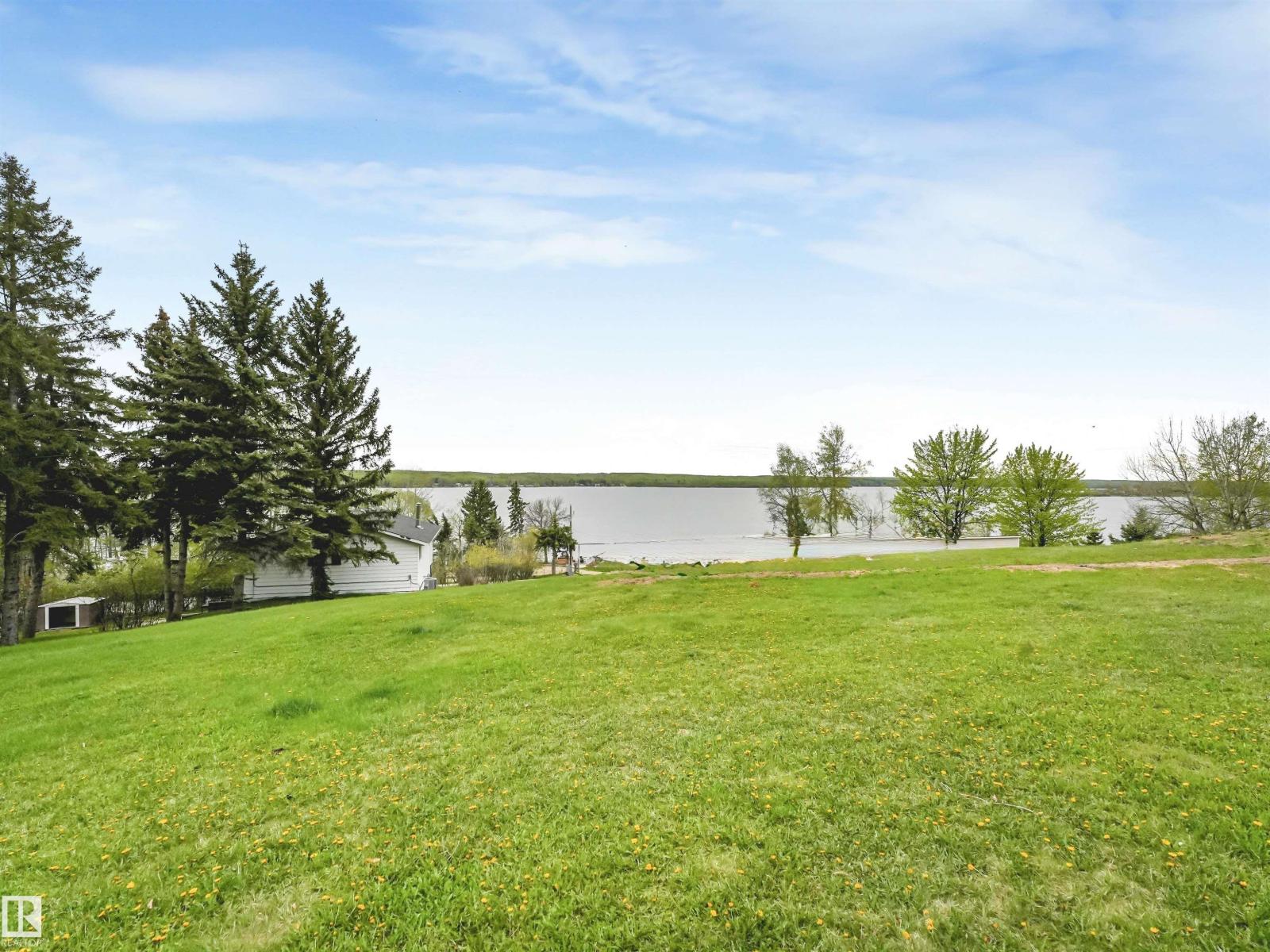 22 Lake Street, Rural Lac Ste. Anne County, Alberta  T0E 0N0 - Photo 5 - E4489587