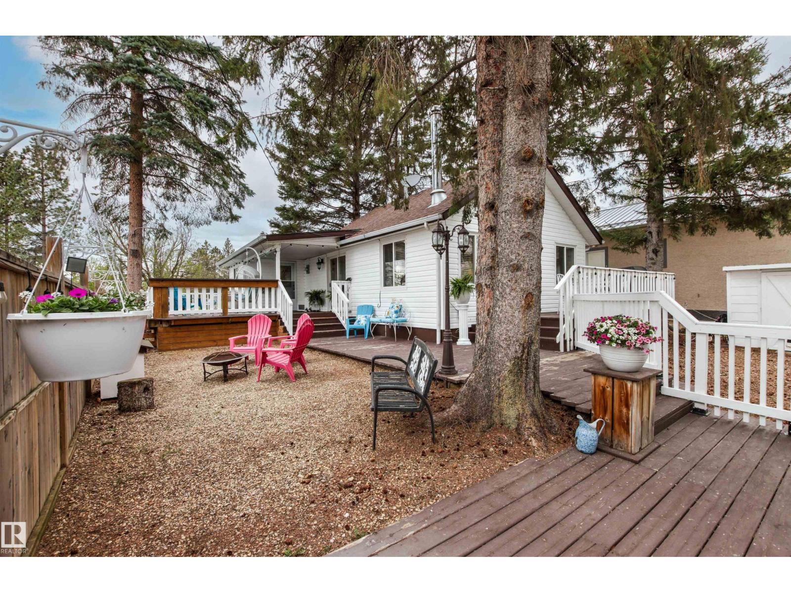 213 2nd St, Rural Lac Ste. Anne County, Alberta T0E 1A0 - Photo 4 - E4489611