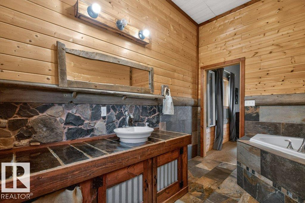 54214 Rge Road 53, Rural Lac Ste. Anne County, Alberta T0E 0L0 - Photo 22 - E4489629