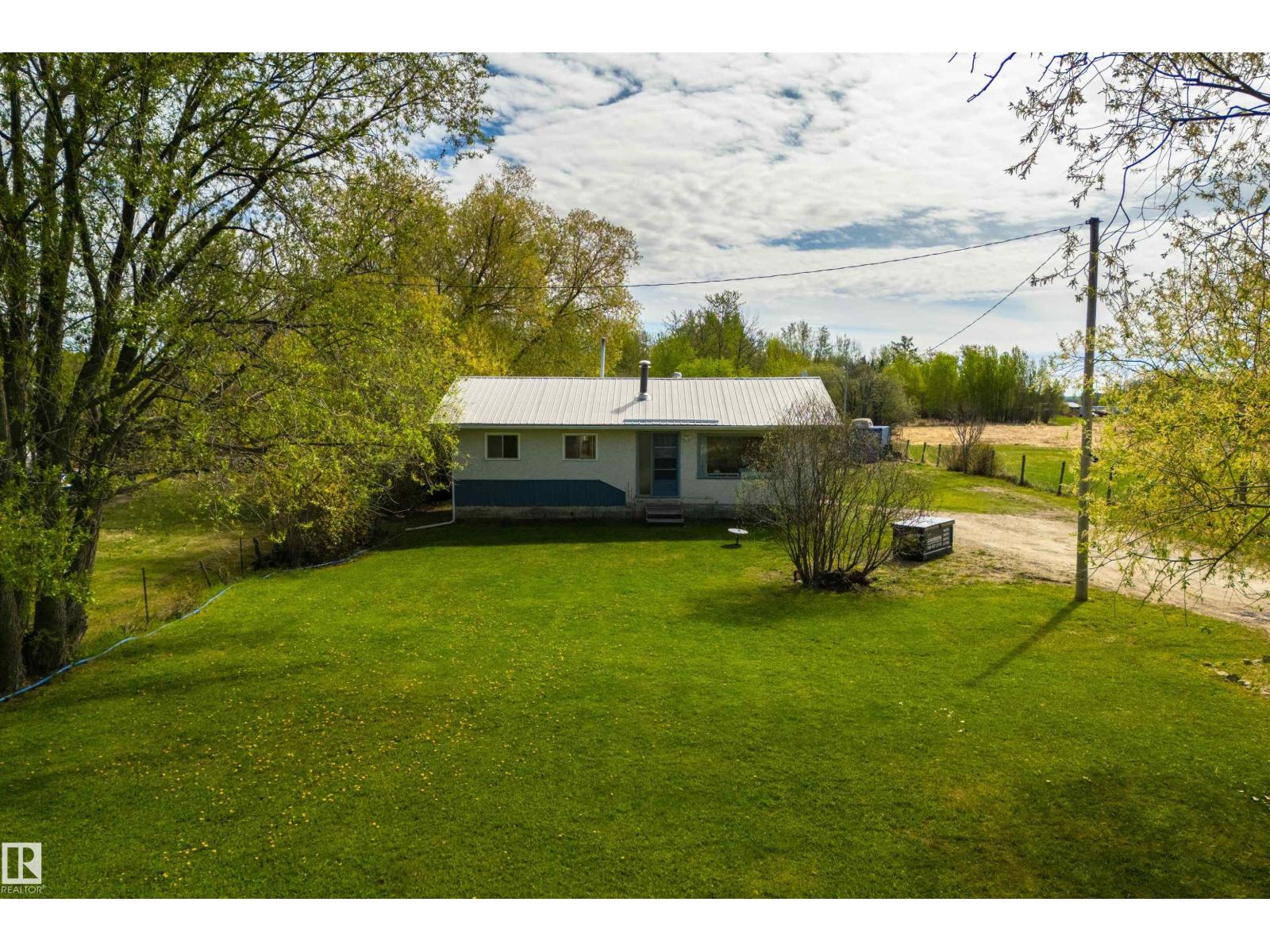 53031 Rge Road 43, Rural Parkland County, Alberta T0E 2K0 - Photo 2 - E4489676