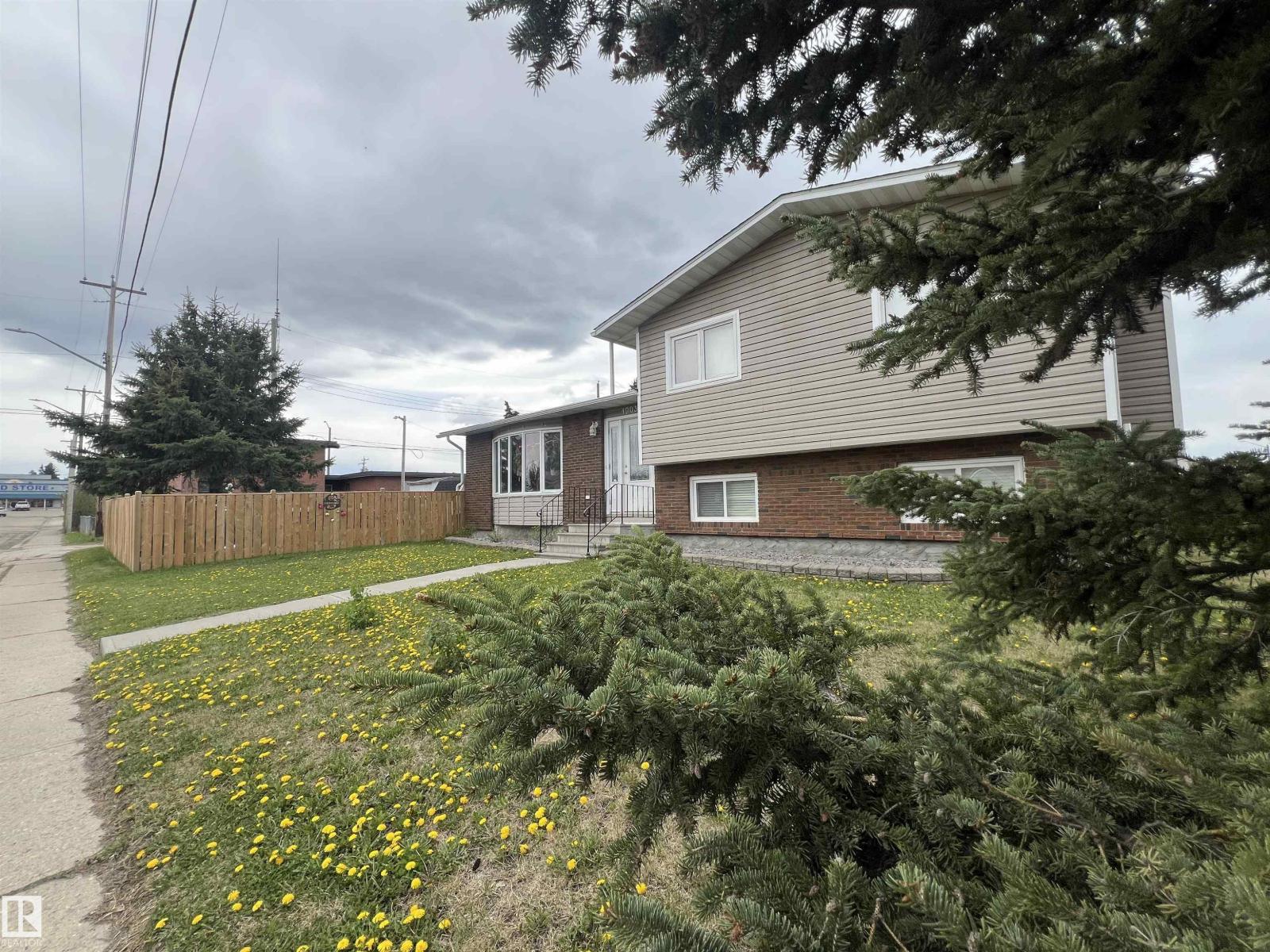 4903 52 Av, Evansburg, Alberta T0E 0T0 - Photo 2 - E4489944