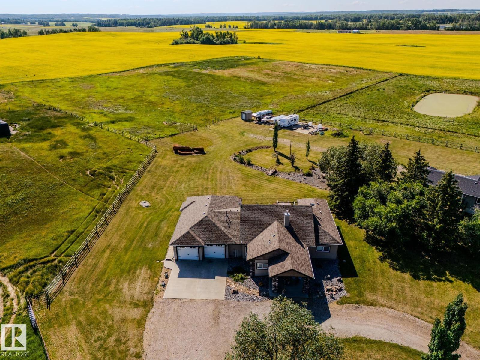 55415 Highway 777, Rural Lac Ste. Anne County, Alberta  T0E 1V0 - Photo 1 - E4490036