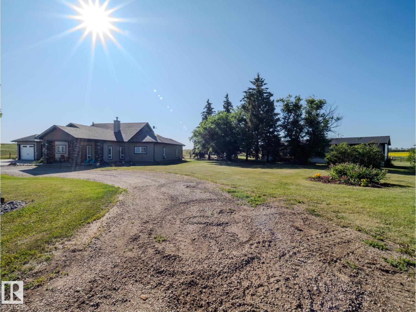 55415 Highway 777, Rural Lac Ste. Anne County, Alberta  T0E 1V0 - Photo 14 - E4490036