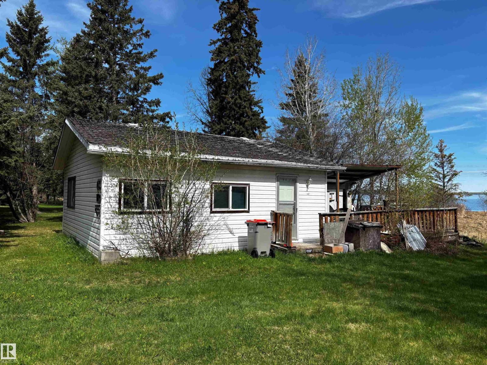 904 Lakeshore Dr., Buck Lake, Rural Wetaskiwin County, Alberta T0C 0T0 - Photo 2 - E4490057