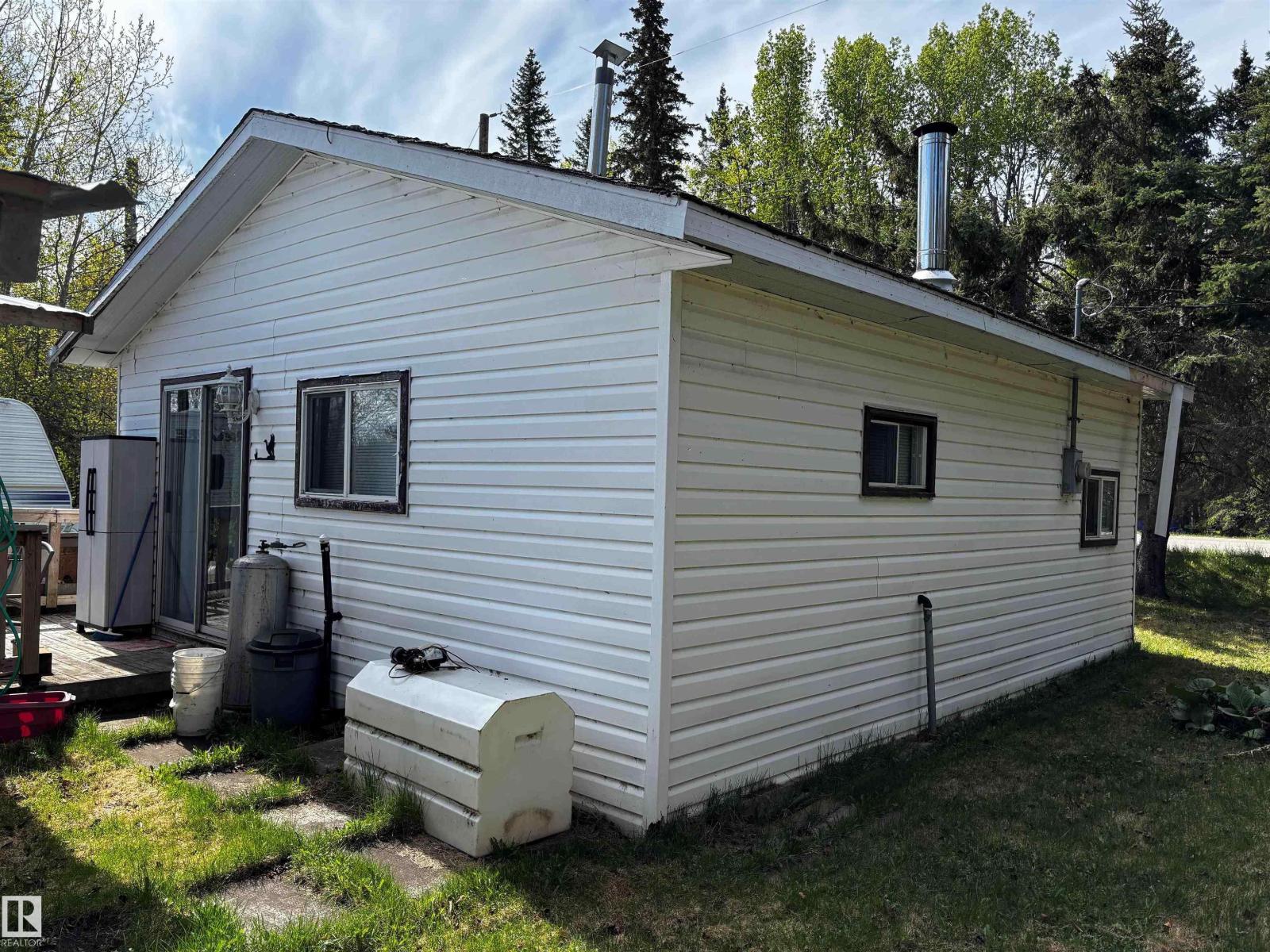 904 Lakeshore Dr., Buck Lake, Rural Wetaskiwin County, Alberta T0C 0T0 - Photo 3 - E4490057