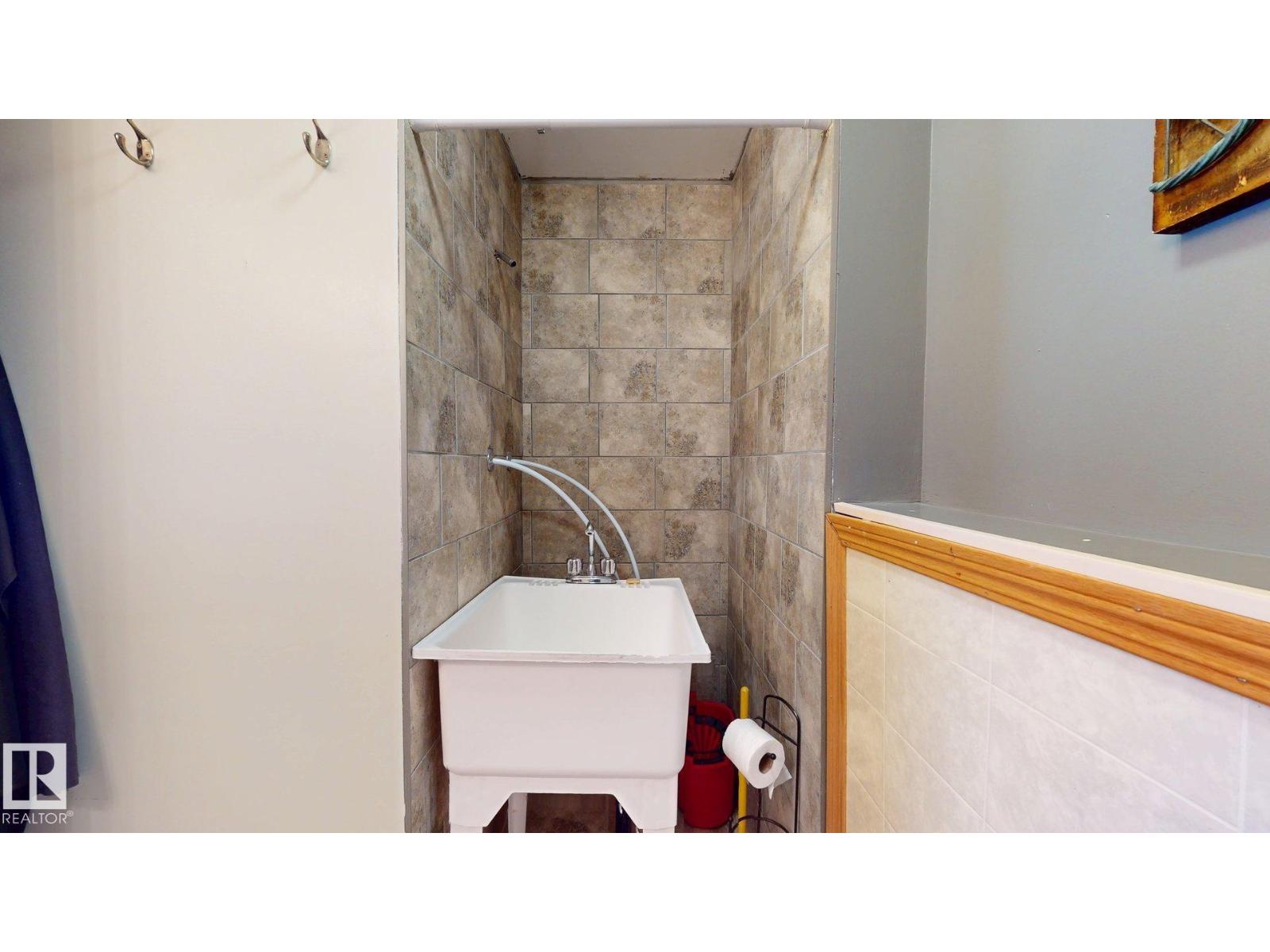 4809 Mackenzie Ave, Drayton Valley, Alberta  T7A 1A5 - Photo 30 - E4490226