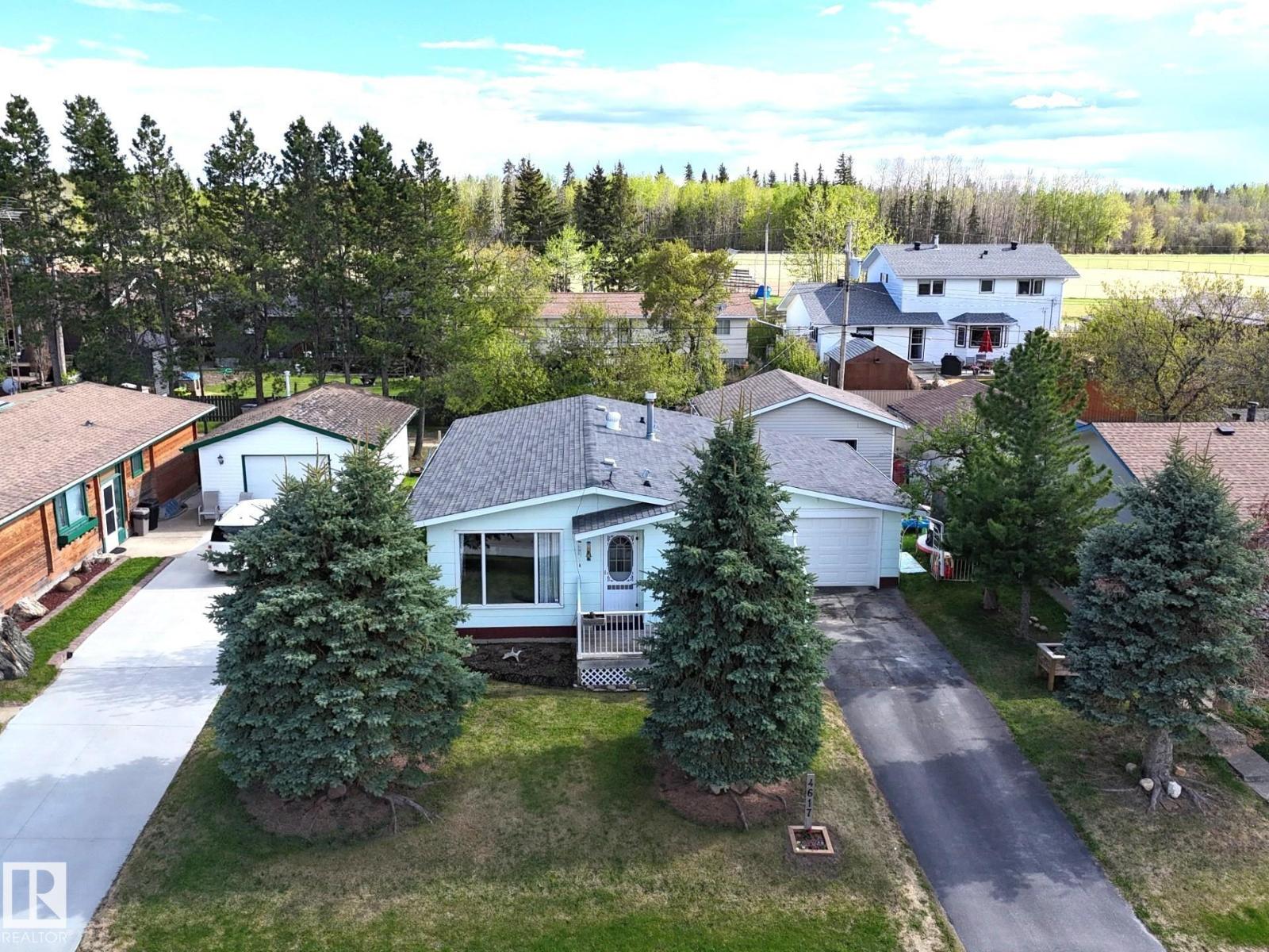 4617 47 Av, Evansburg, Alberta T0E 0T0 - Photo 1 - E4490327