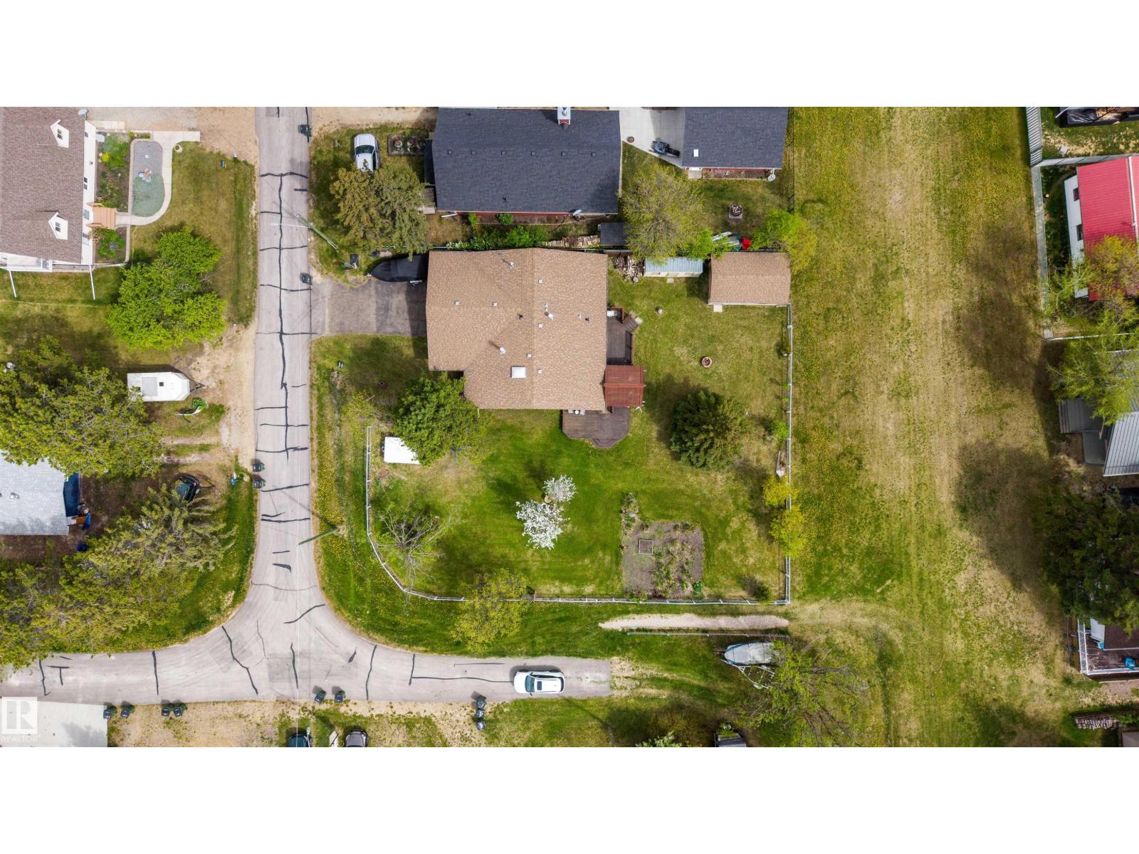 311 3 St, Rural Lac Ste. Anne County, Alberta T0E 1A0 - Photo 40 - E4490455