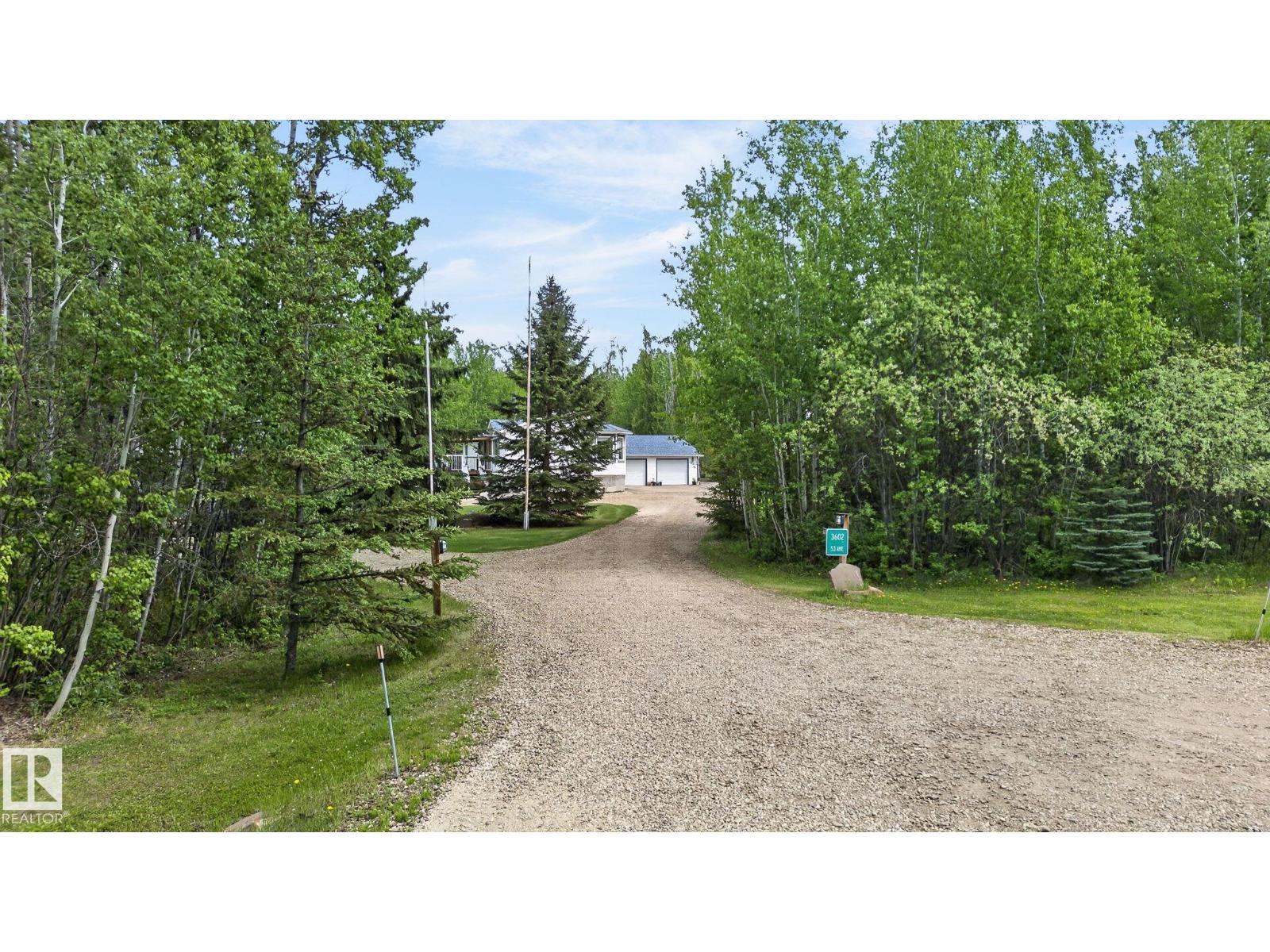 3602 53 Av, Rural Wetaskiwin County, Alberta T0C 2C0 - Photo 2 - E4490968