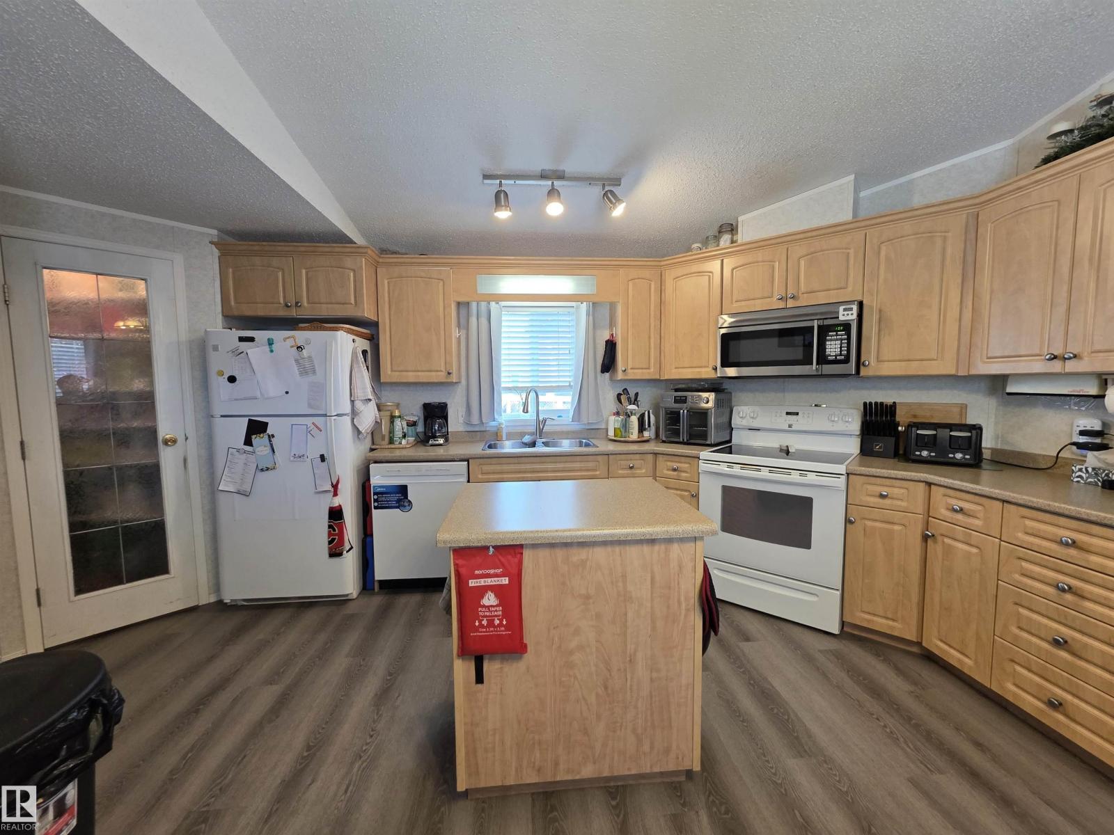 5012 53 Ave, Breton, Alberta T0C 0P0 - Photo 2 - E4491043