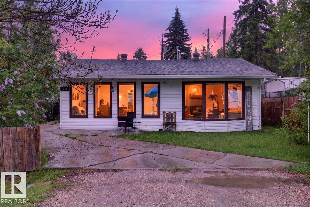 1311 Park Cr, Rural Lac Ste. Anne County, Alberta T0E 0A2 - Photo 1 - E4491245