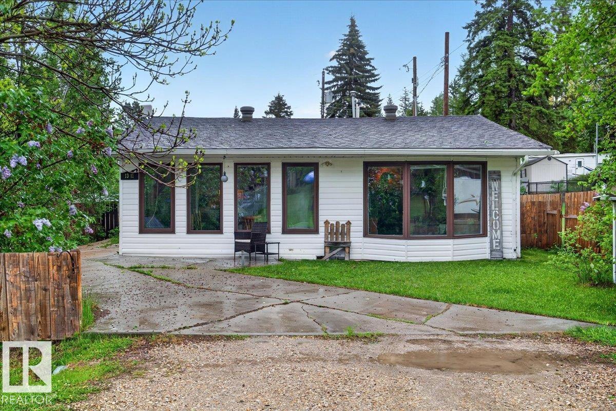 1311 Park Cr, Rural Lac Ste. Anne County, Alberta T0E 0A2 - Photo 2 - E4491245