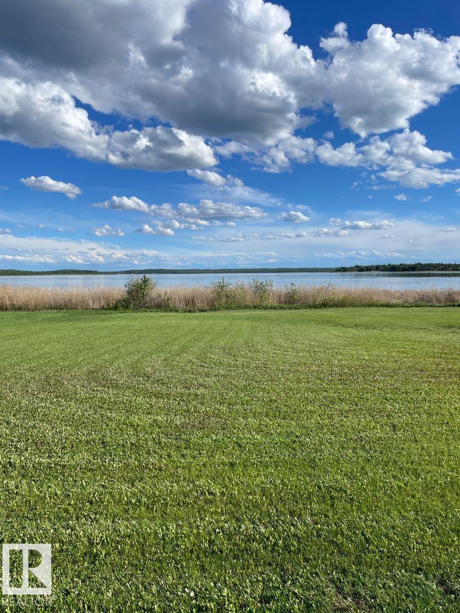 55 Lakeshore Dr, Rural Lac Ste. Anne County, Alberta  T0E 1V0 - Photo 12 - E4491440