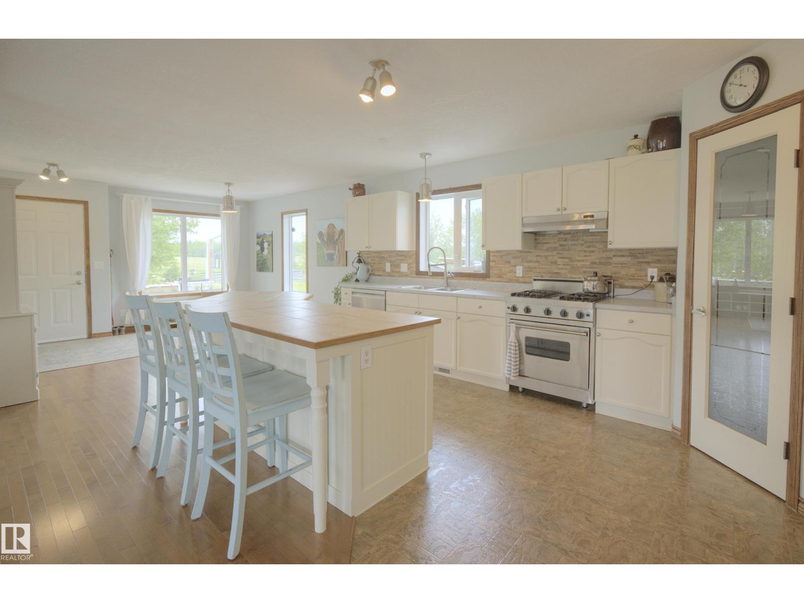 1213 Twp Road 554, Rural Lac Ste. Anne County, Alberta  T0E 1V0 - Photo 3 - E4492095