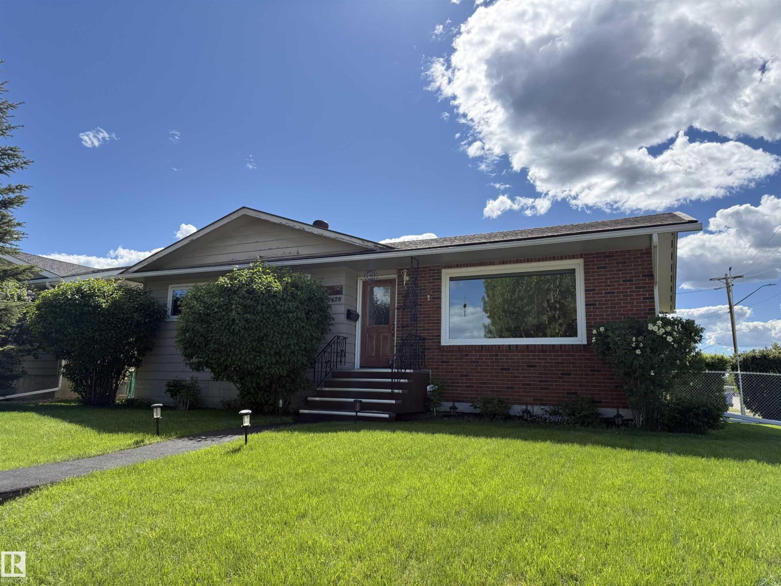 5428 49a St, Drayton Valley, Alberta T7A 1A3 - Photo 1 - E4492561