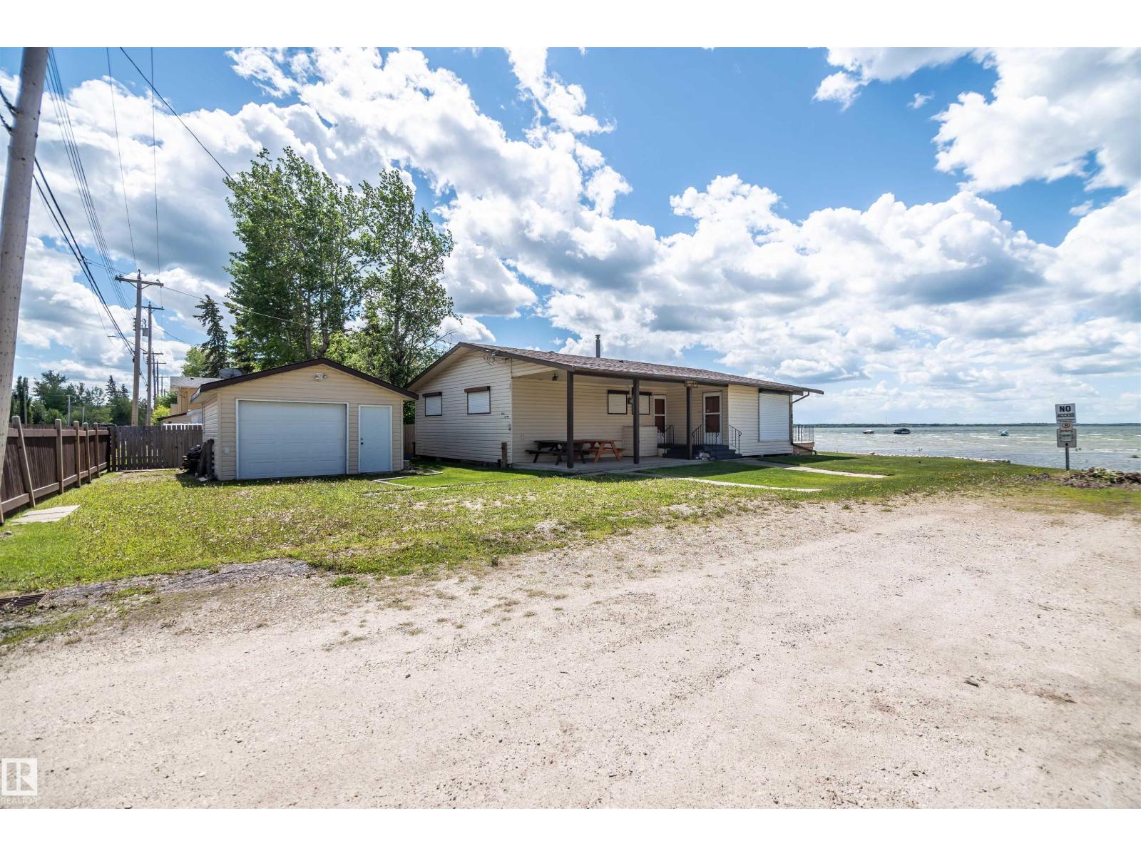 4404 50 Av, Rural Lac Ste. Anne County, Alberta  T0E 0A0 - Photo 1 - E4492562