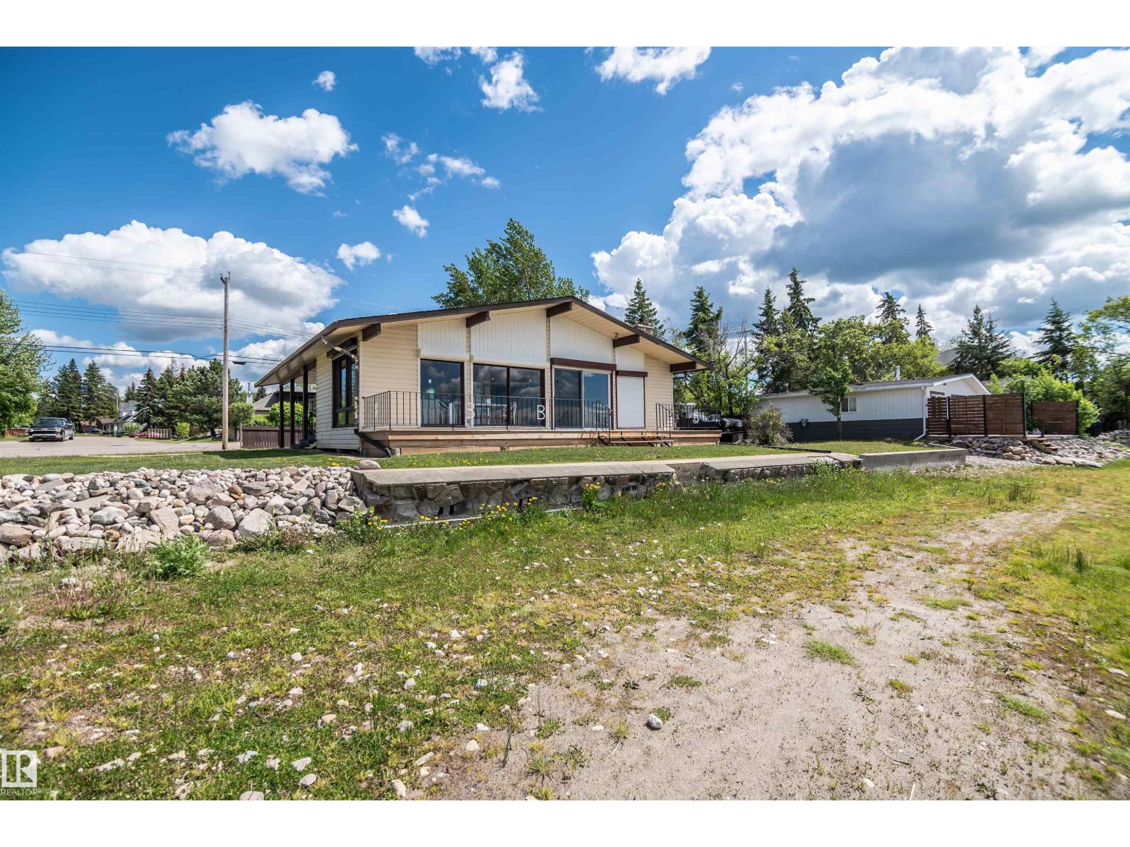 4404 50 Av, Rural Lac Ste. Anne County, Alberta  T0E 0A0 - Photo 11 - E4492562