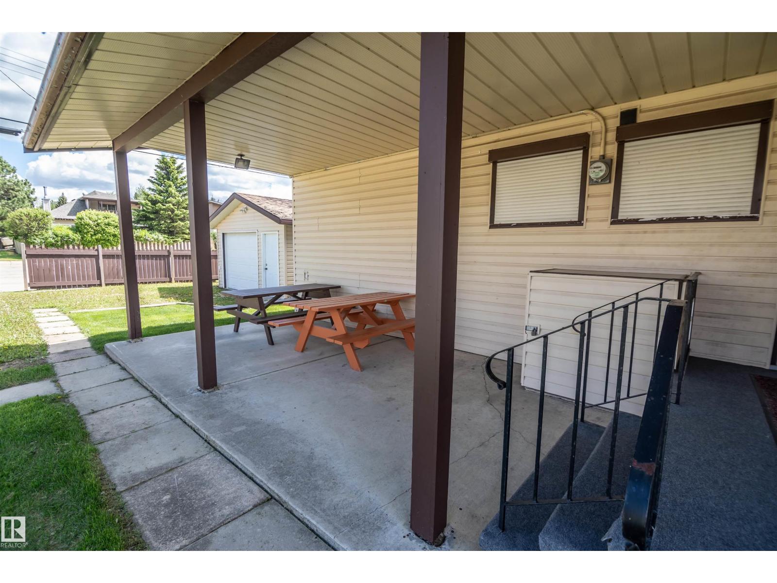 4404 50 Av, Rural Lac Ste. Anne County, Alberta  T0E 0A0 - Photo 6 - E4492562
