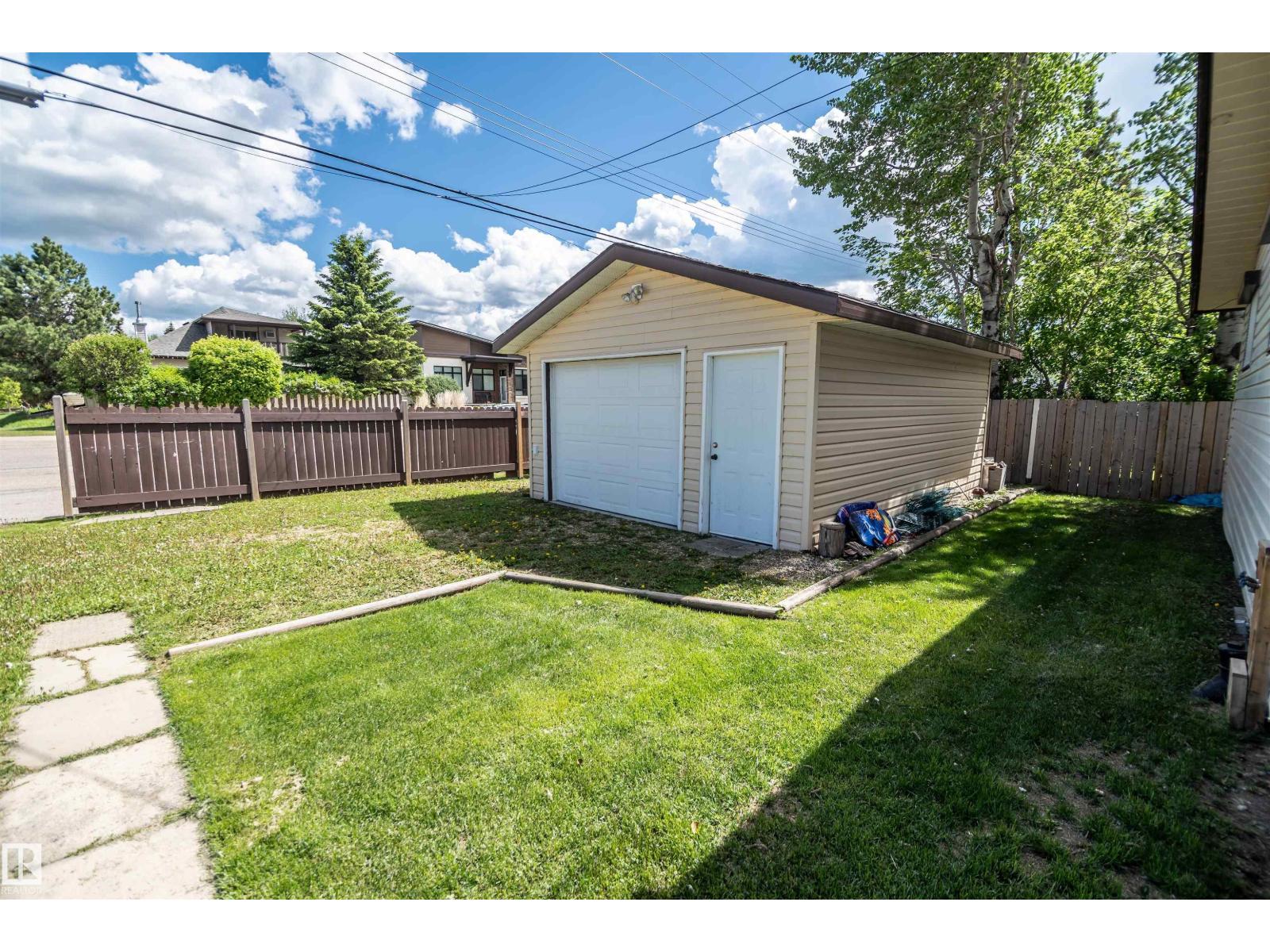 4404 50 Av, Rural Lac Ste. Anne County, Alberta  T0E 0A0 - Photo 7 - E4492562