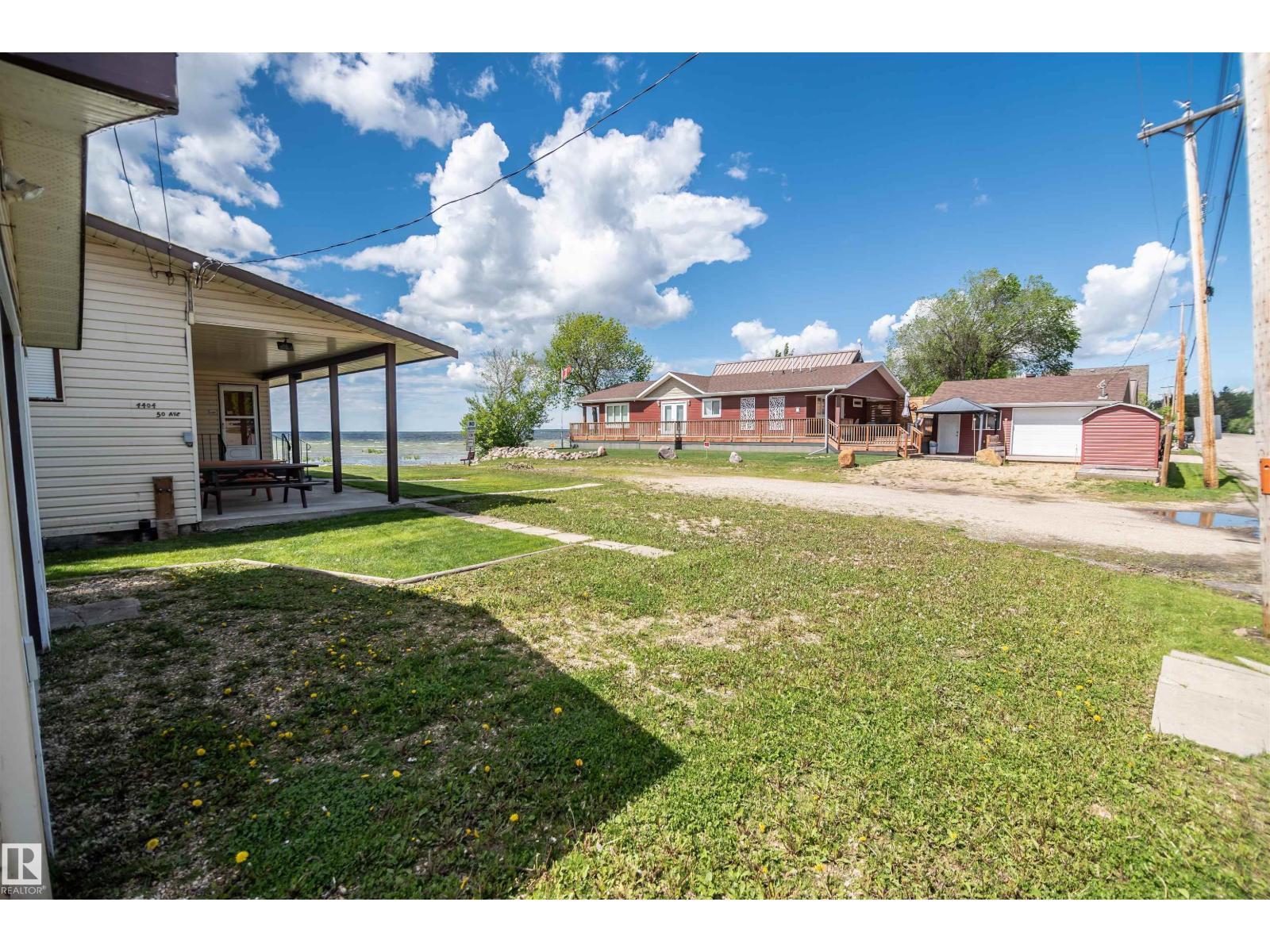 4404 50 Av, Rural Lac Ste. Anne County, Alberta  T0E 0A0 - Photo 8 - E4492562