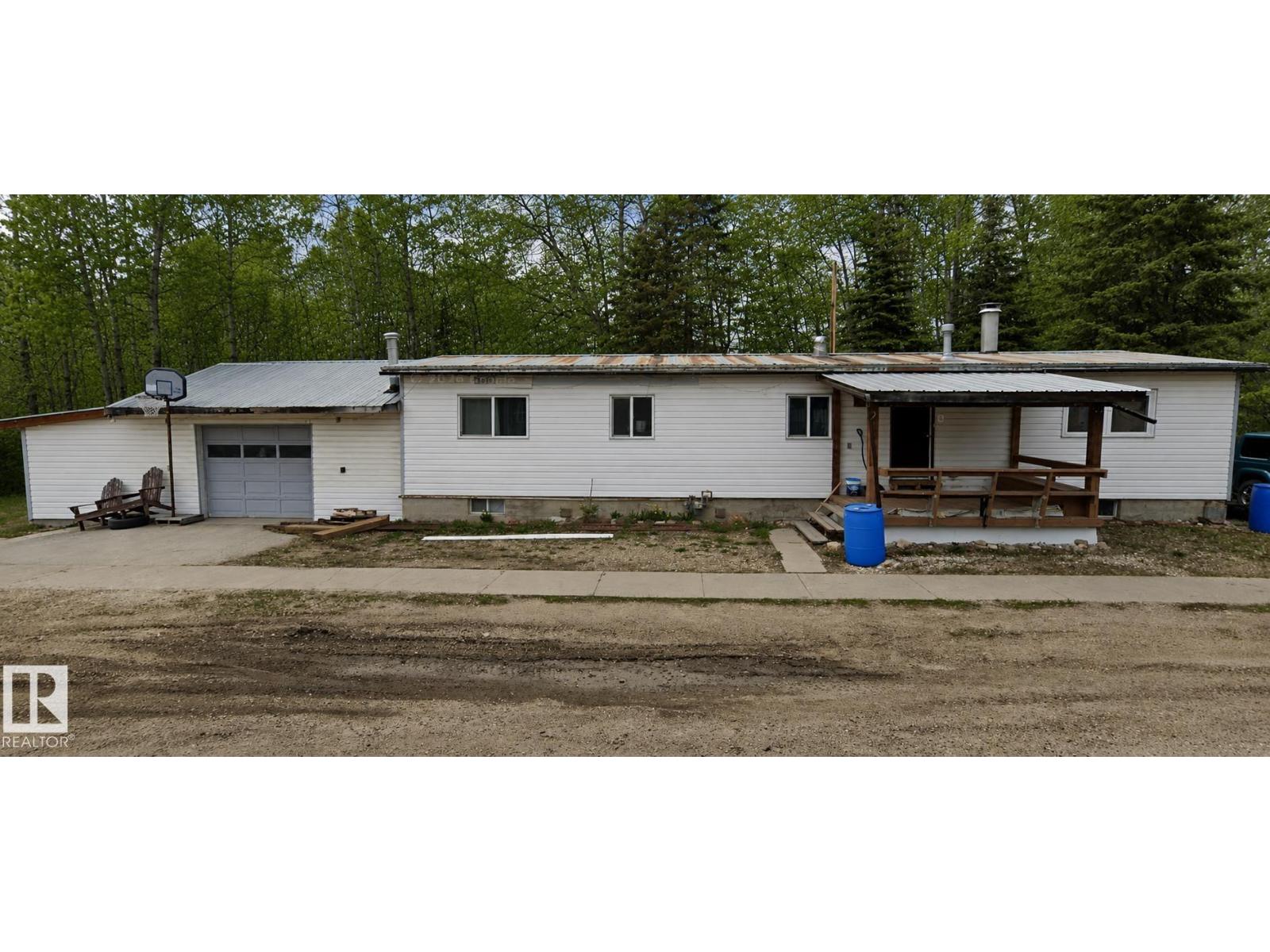 5320 51 St, Breton, Alberta  T0C 0P0 - Photo 1 - E4492619