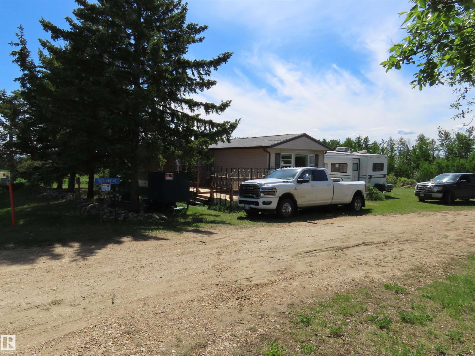 7029 Hwy 43, Rural Lac Ste. Anne County, Alberta T0E 2A0 - Photo 2 - E4492870