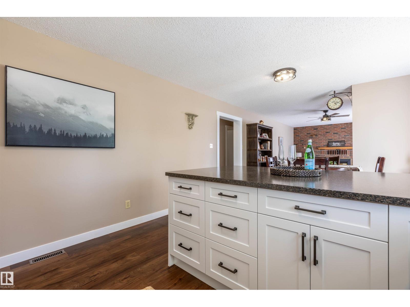 5115 49 Av, Rural Lac Ste. Anne County, Alberta T0E 0A0 - Photo 8 - E4493453