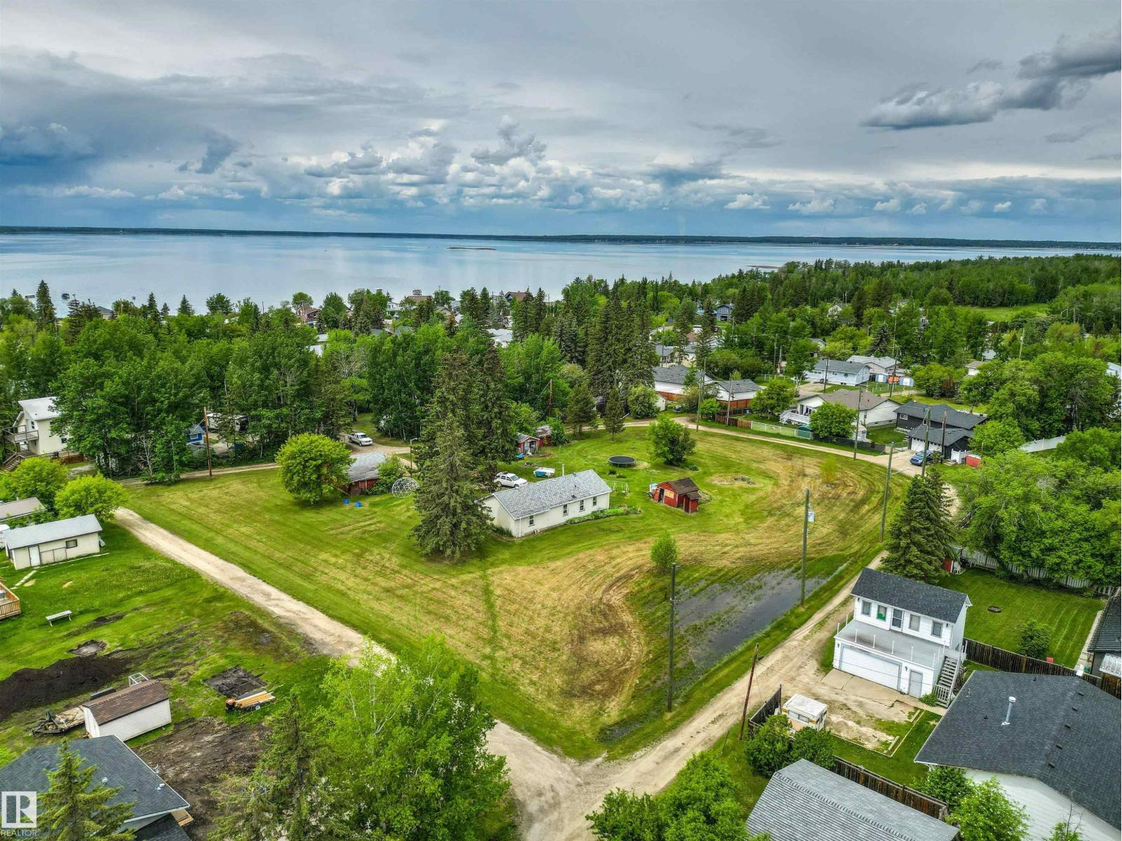 4520 45 St, Rural Lac Ste. Anne County, Alberta T0E 0E0 - Photo 34 - E4493476