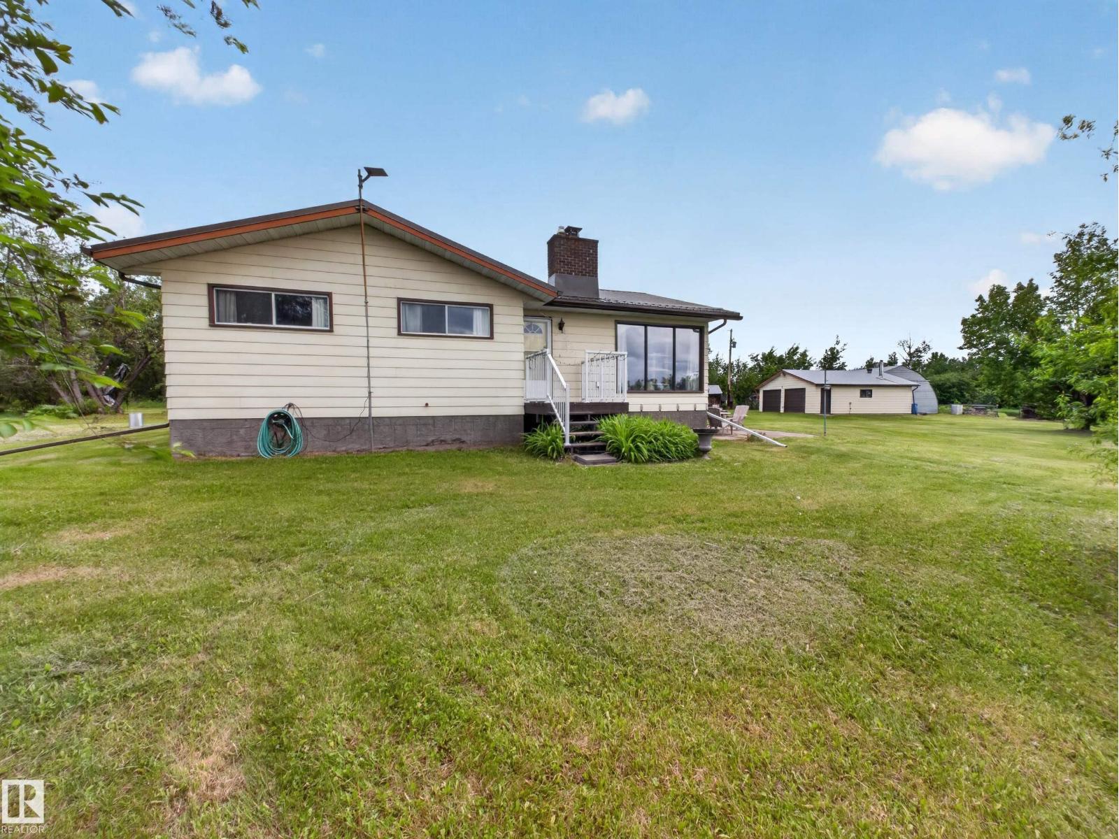 1415 Hwy 37, Rural Lac Ste. Anne County, Alberta  T0E 1V0 - Photo 2 - E4493495