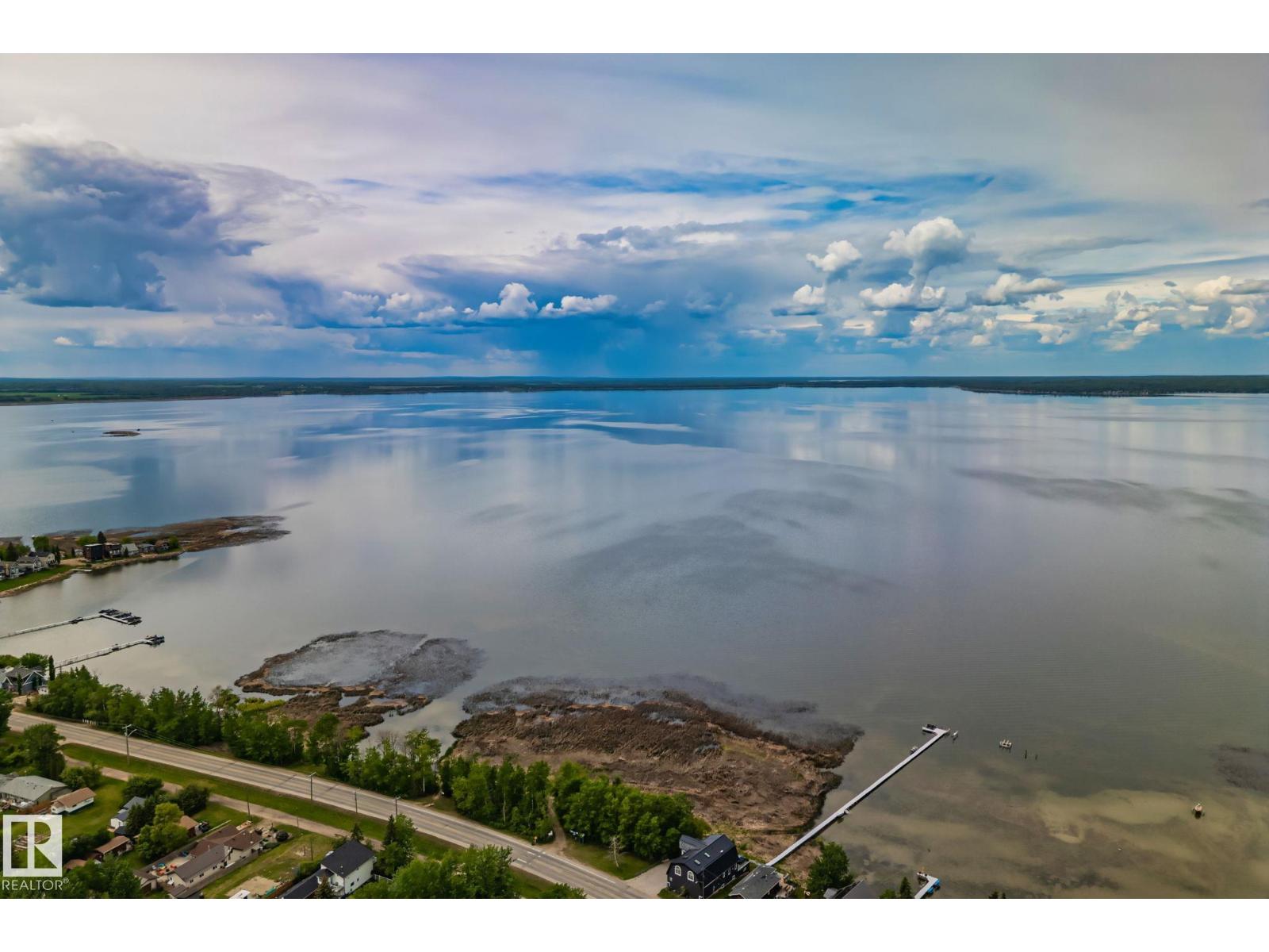 5439 Sunset Dr, Rural Lac Ste. Anne County, Alberta T0E 0A0 - Photo 3 - E4493506