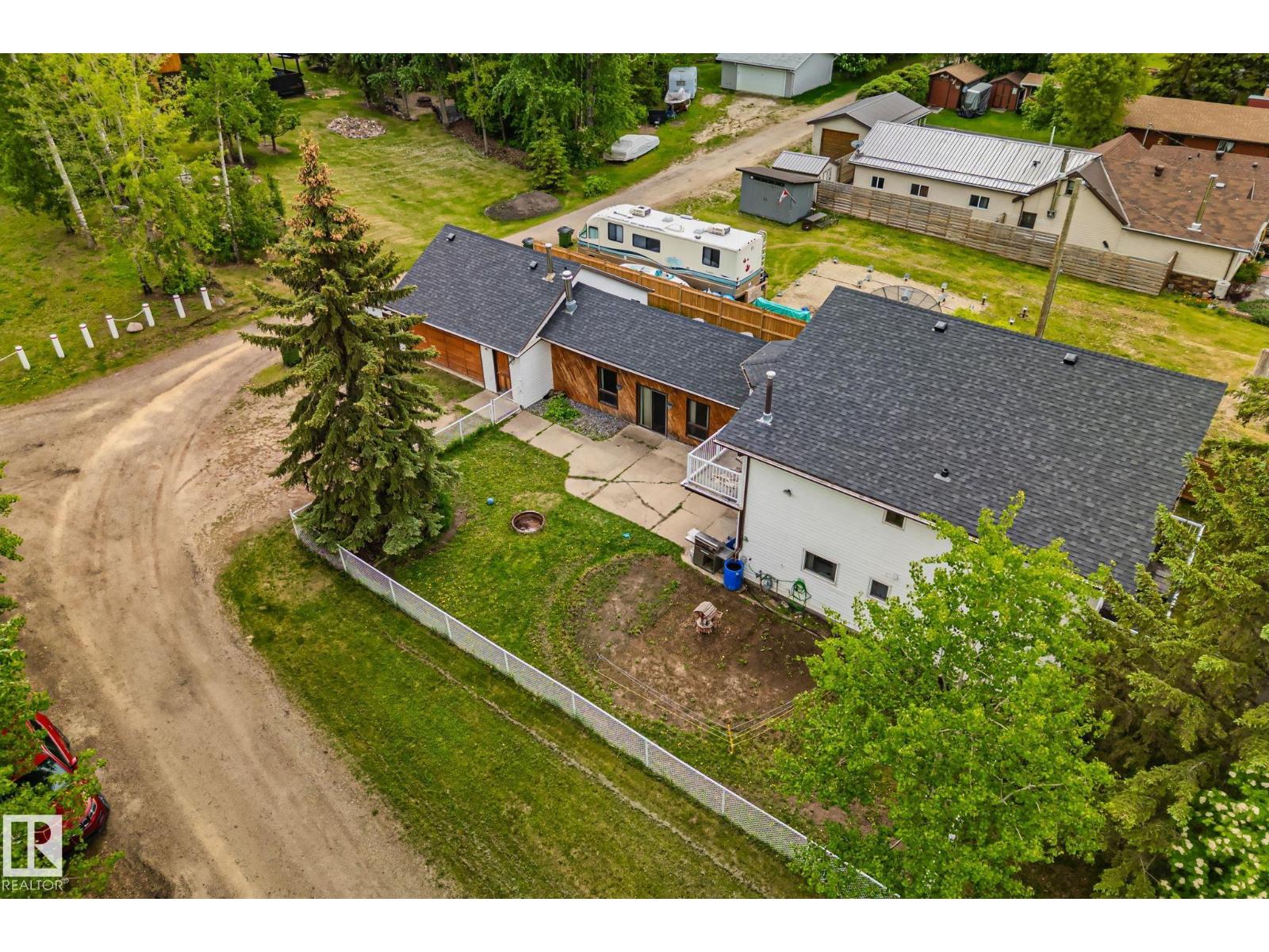 5439 Sunset Dr, Rural Lac Ste. Anne County, Alberta T0E 0A0 - Photo 56 - E4493506