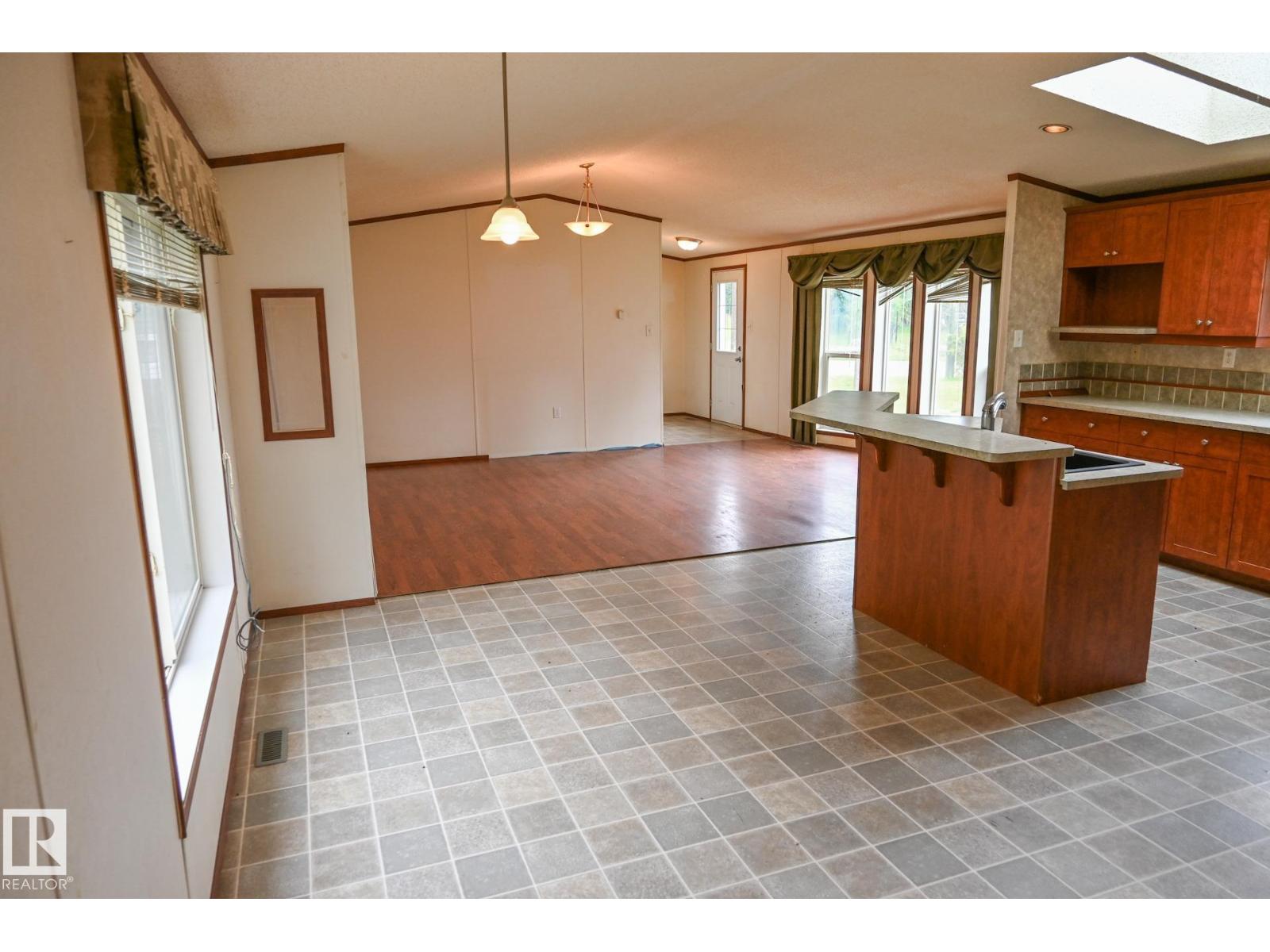 4703 52 St, Peers, Alberta  T0E 1W0 - Photo 10 - E4493661