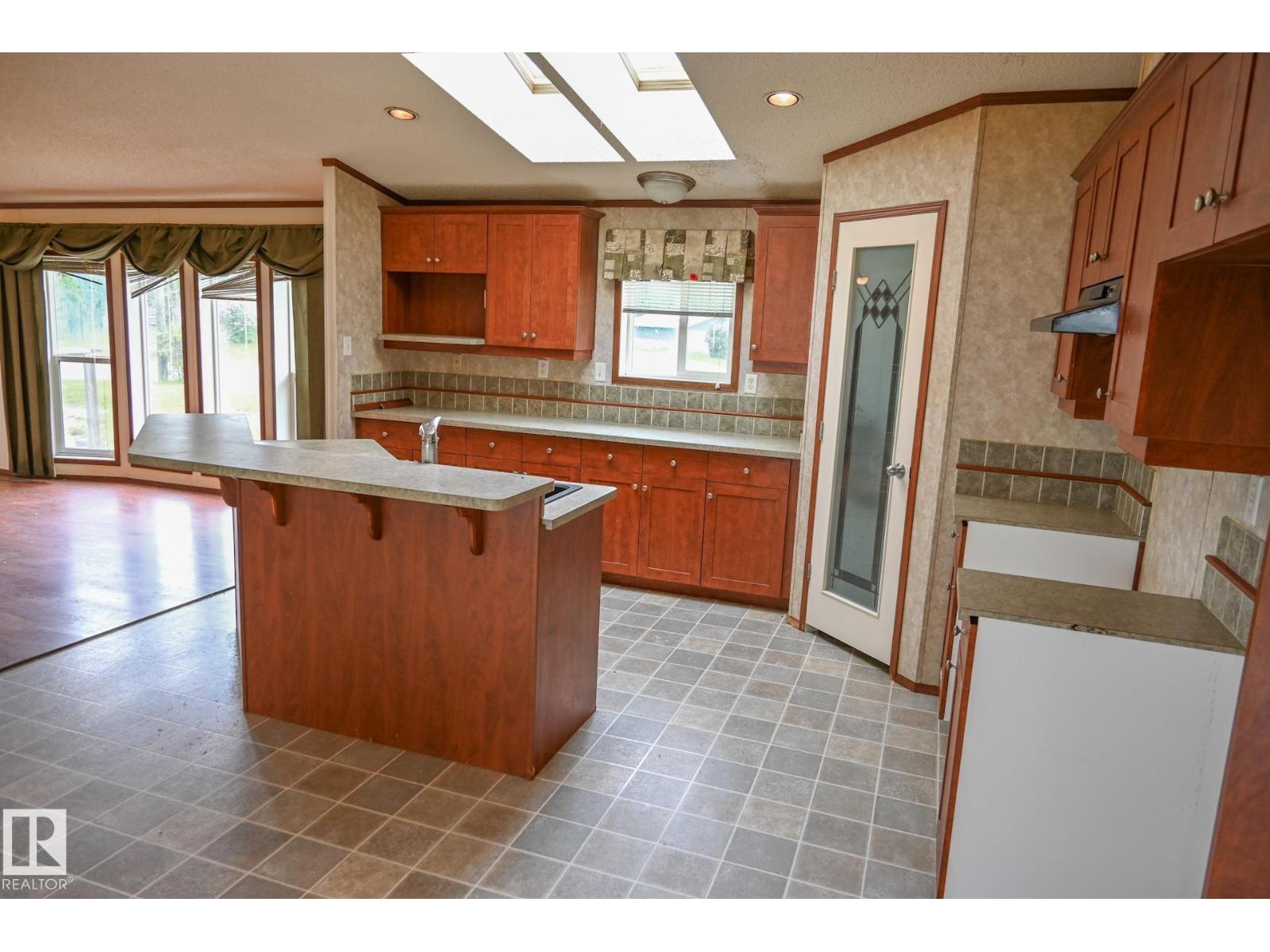 4703 52 St, Peers, Alberta  T0E 1W0 - Photo 6 - E4493661