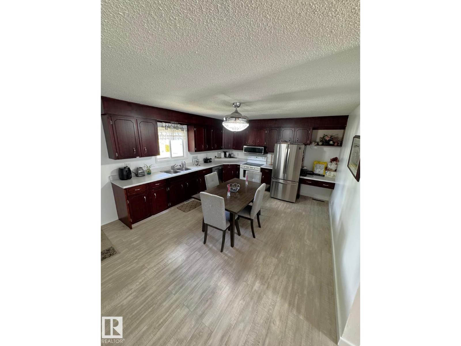 5093 45 St, Drayton Valley, Alberta T7A 1C2 - Photo 4 - E4493787