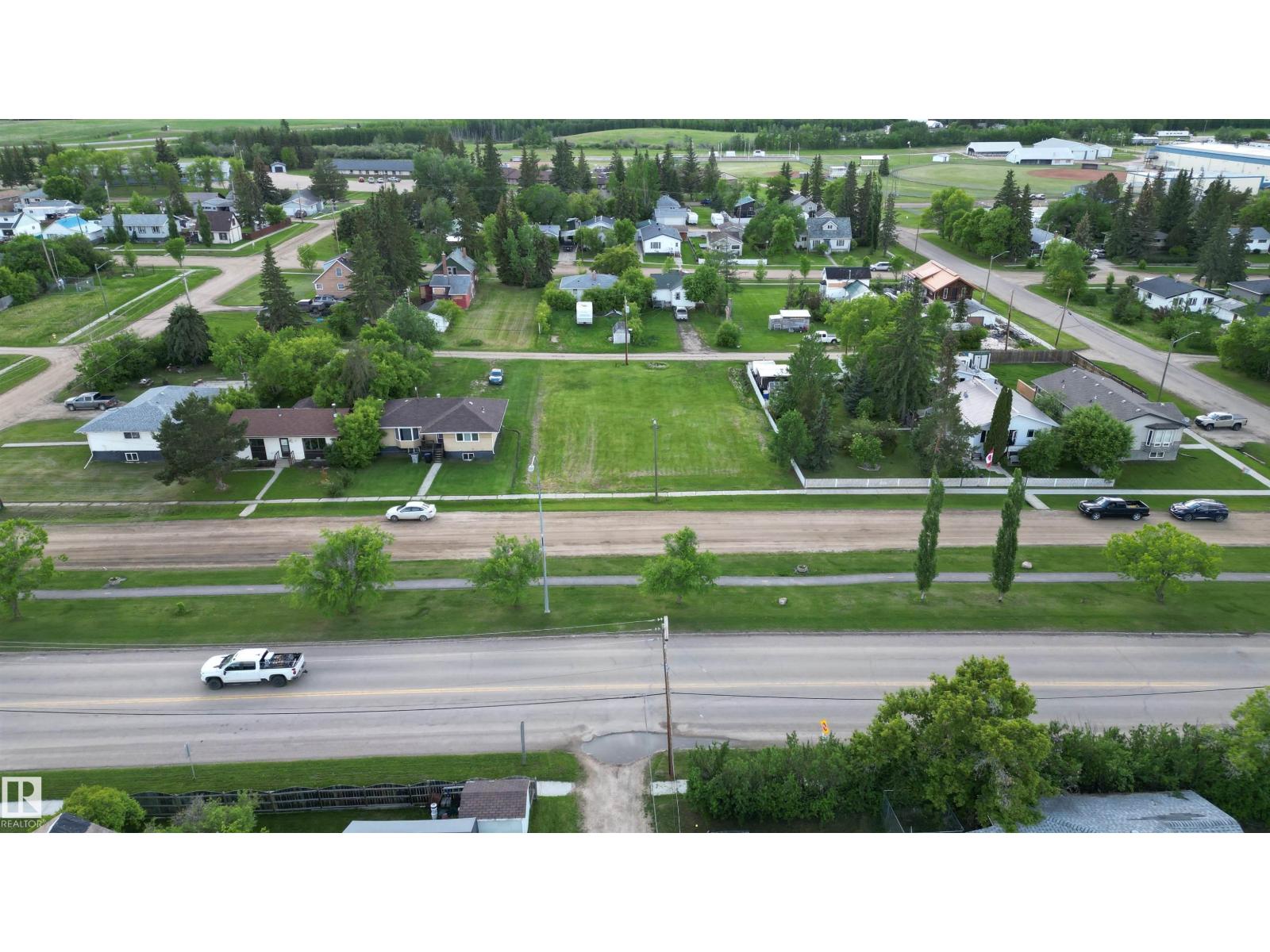 4718 52 St, Mayerthorpe, Alberta T0E 1N0 - Photo 2 - E4493819