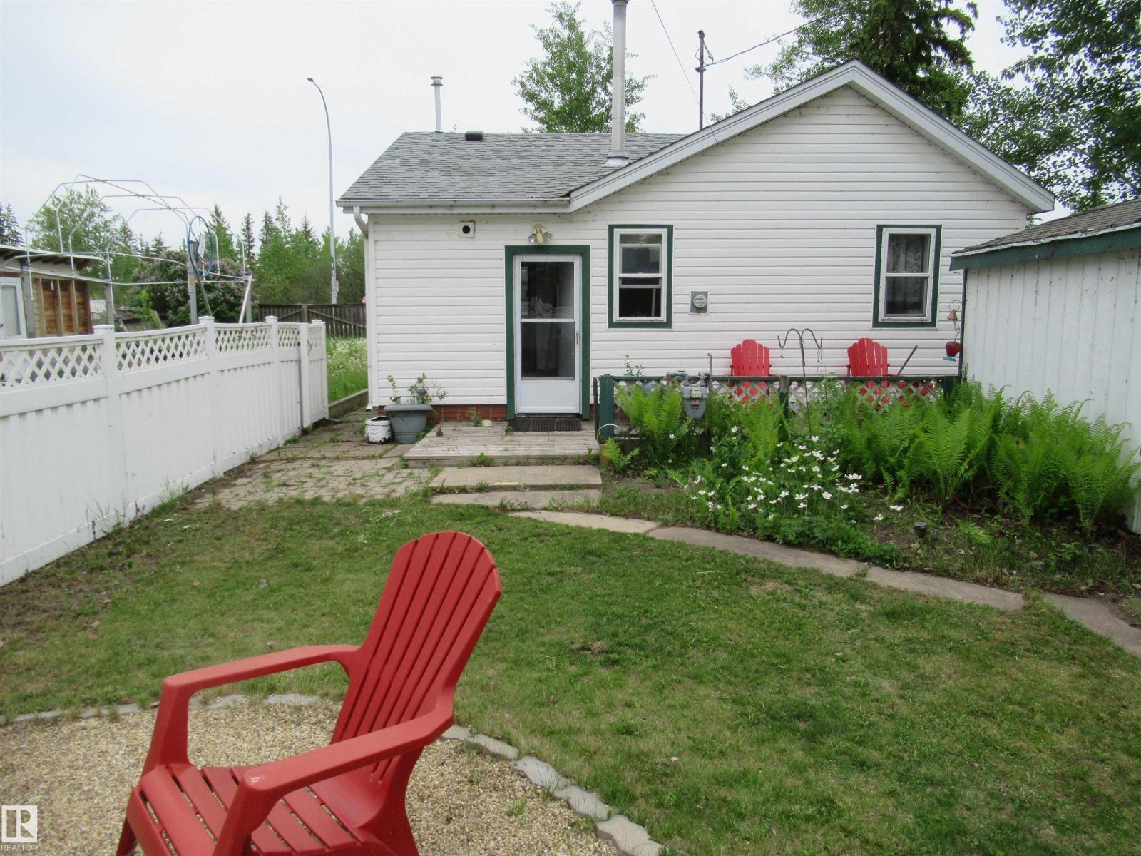 509 2 Av, Rural Wetaskiwin County, Alberta T0C 1X0 - Photo 3 - E4493994