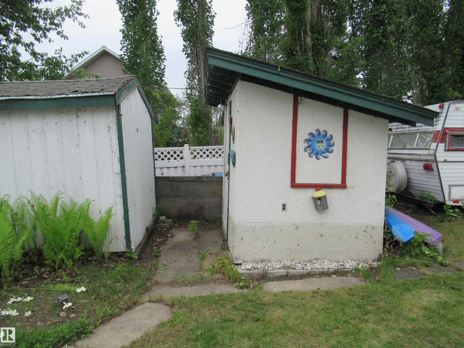 509 2 Av, Rural Wetaskiwin County, Alberta T0C 1X0 - Photo 5 - E4493994