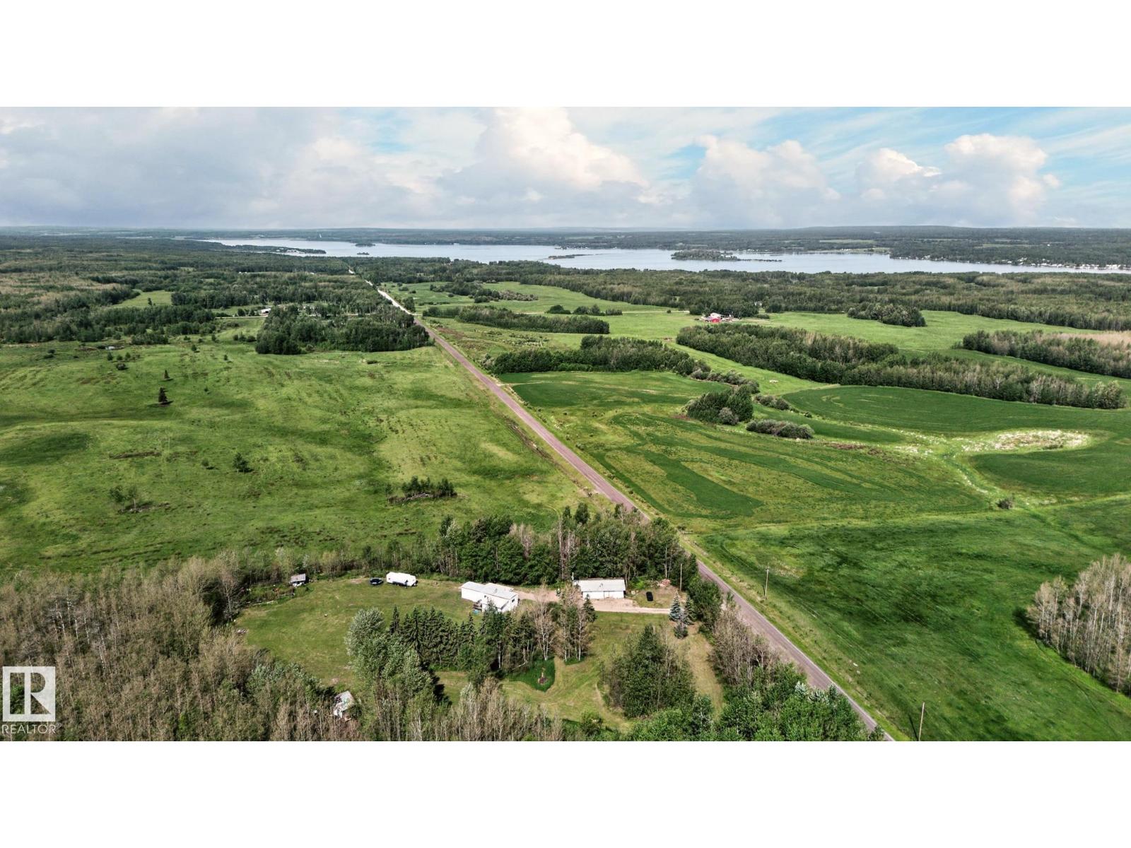 5115 Twp Road 540, Rural Lac Ste. Anne County, Alberta T0E 0V0 - Photo 2 - E4494280