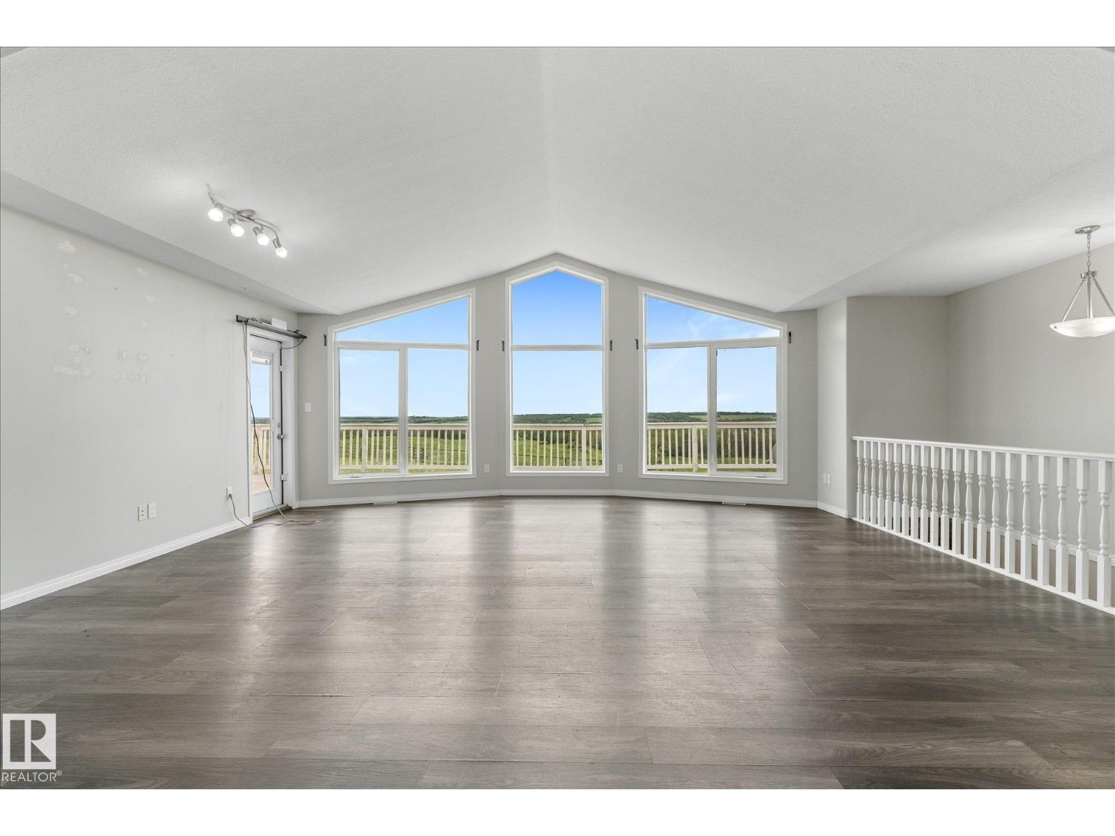 8223 Twp Road 590, Rural Lac Ste. Anne County, Alberta T0E 1N0 - Photo 15 - E4494393