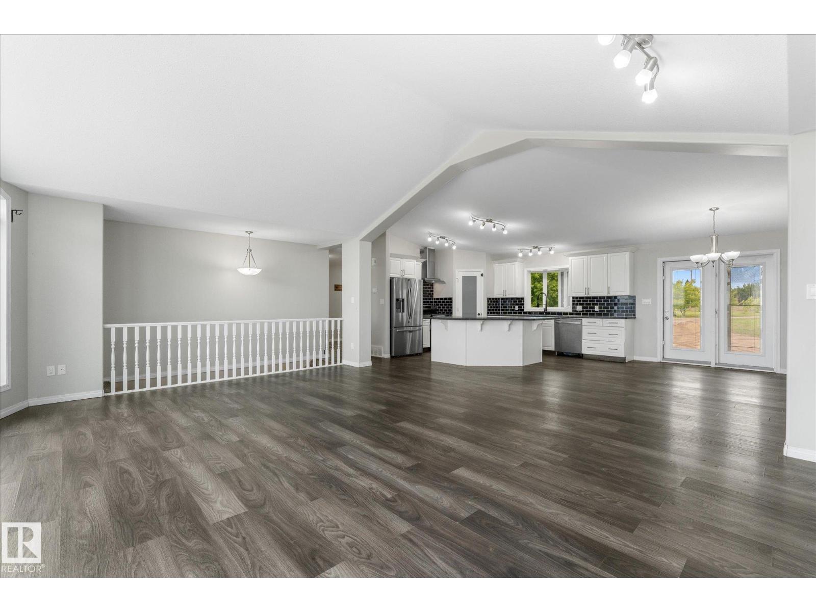 8223 Twp Road 590, Rural Lac Ste. Anne County, Alberta T0E 1N0 - Photo 16 - E4494393