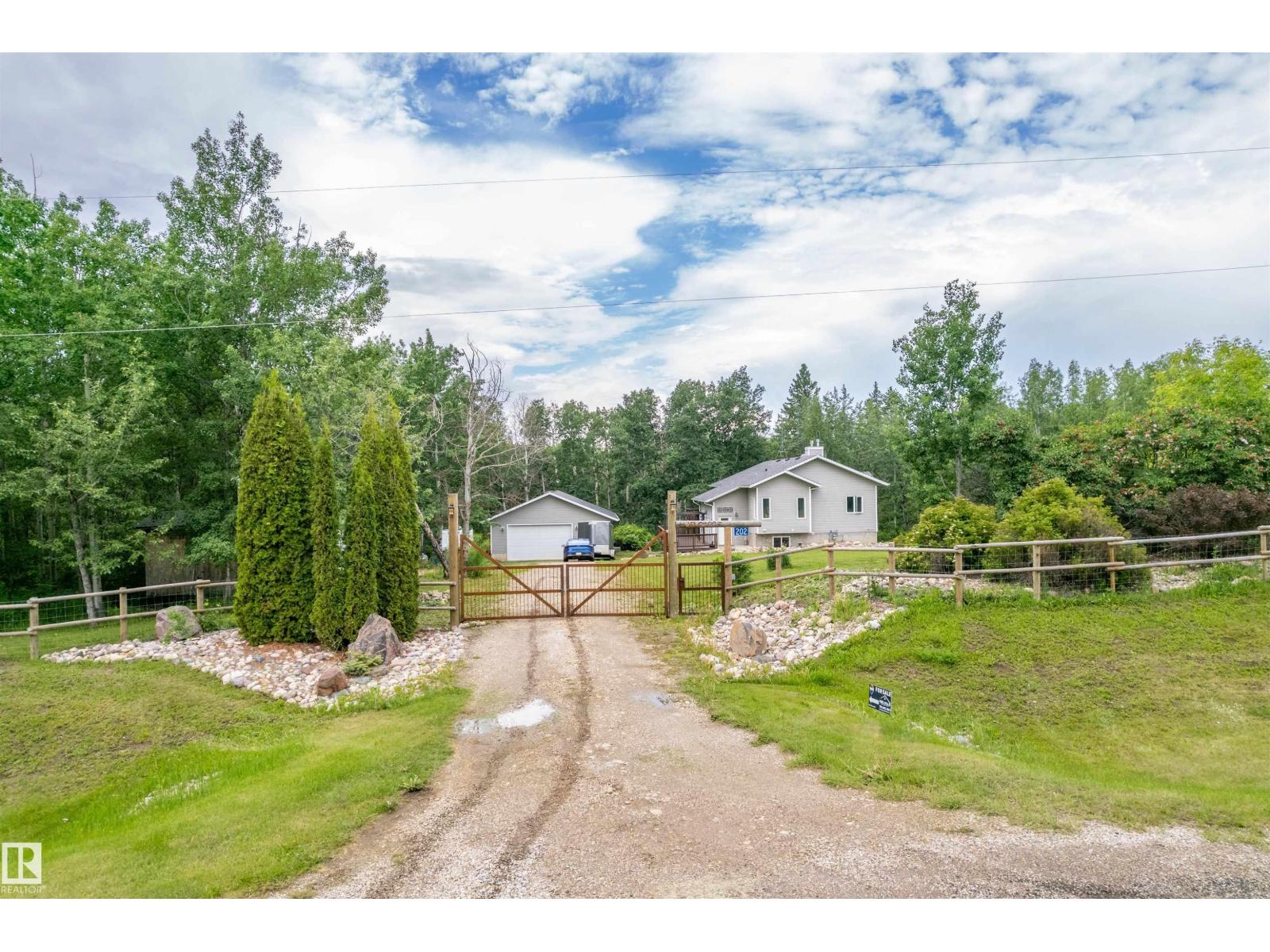 #202 55109 Hwy 777, Rural Lac Ste. Anne County, Alberta T0E 1V0 - Photo 2 - E4494625