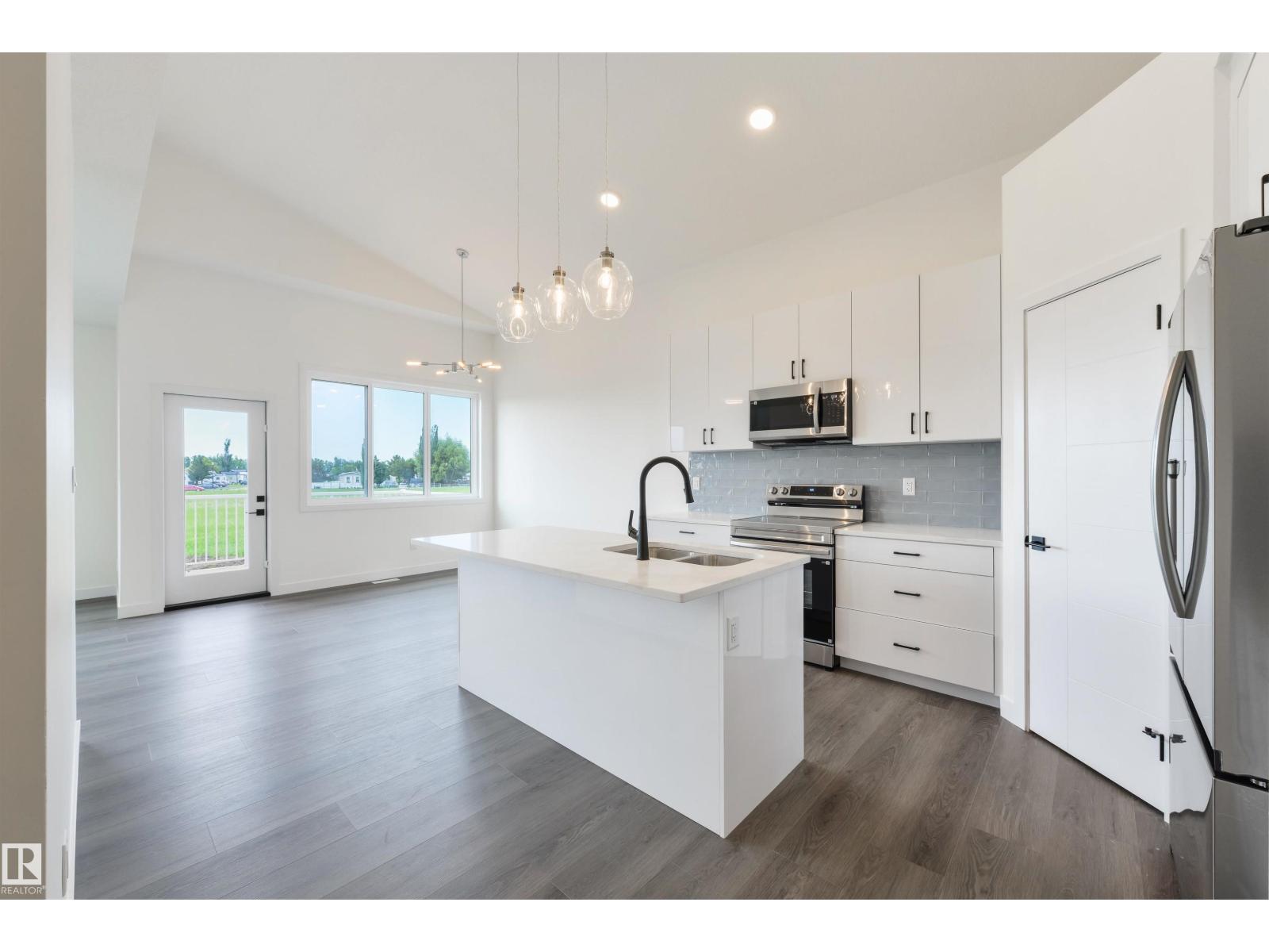5223 47 Av, Calmar, Alberta  T0C 0V0 - Photo 4 - E4494904