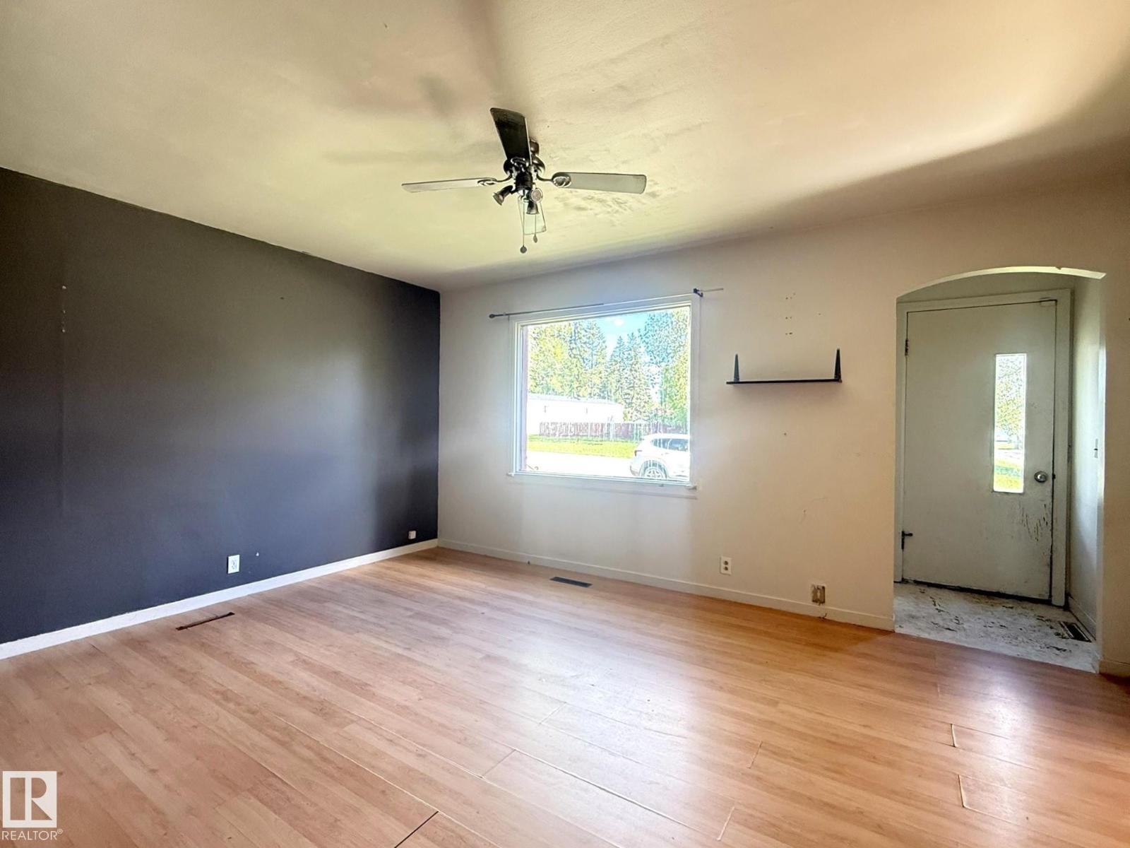 5028 52 Av, Breton, Alberta T0C 0P0 - Photo 2 - E4494978
