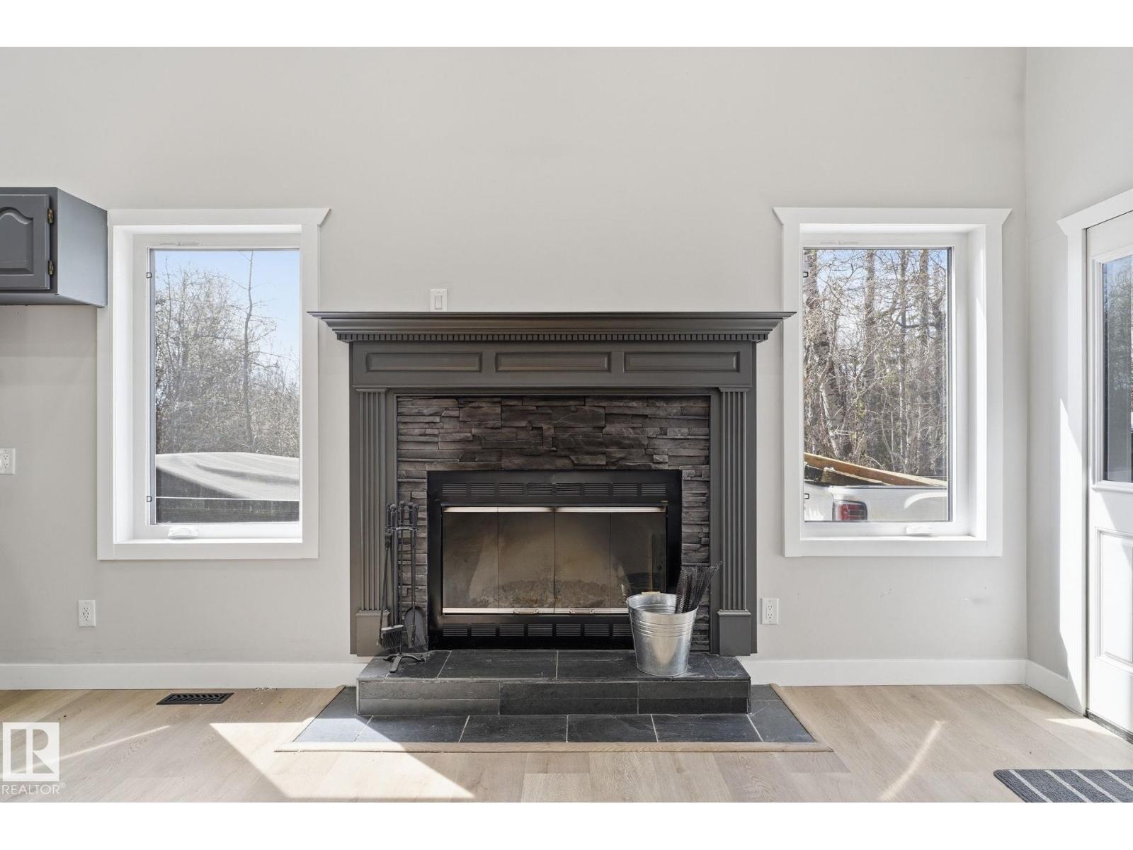 213 2 Av, Rural Wetaskiwin County, Alberta T0C 1X0 - Photo 6 - E4495139
