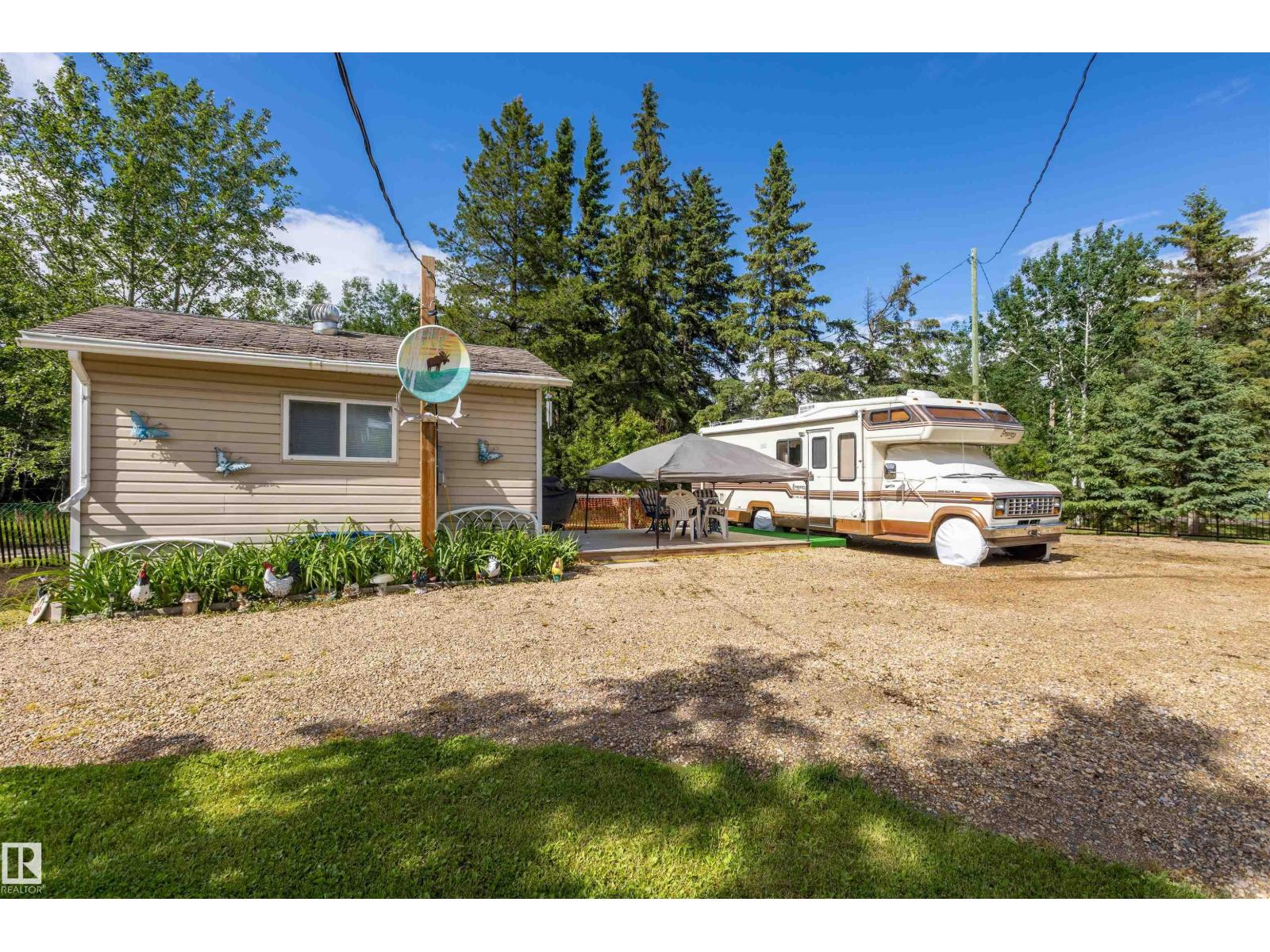 4103 Sylvan Cv, Rural Lac Ste. Anne County, Alberta  T0E 1V0 - Photo 2 - E4495377