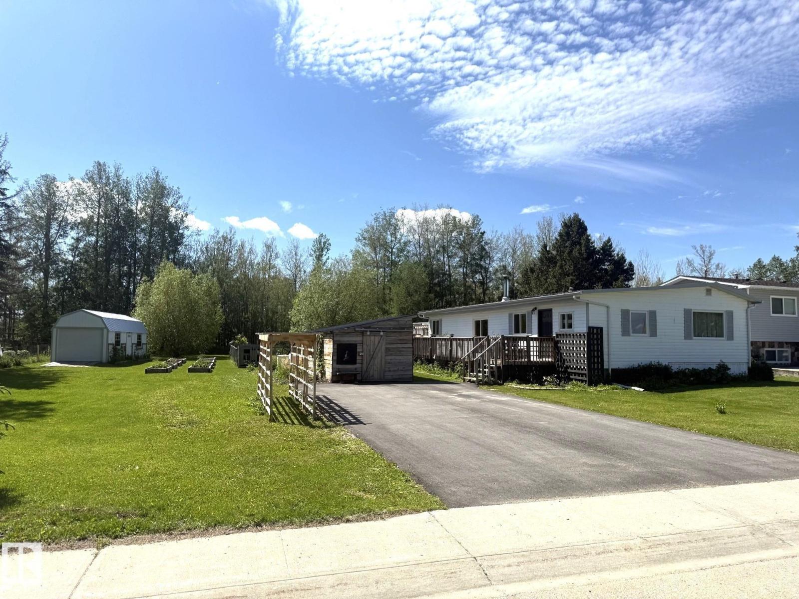 4707 54 Av, Wildwood, Alberta  T0E 2M0 - Photo 3 - E4495473
