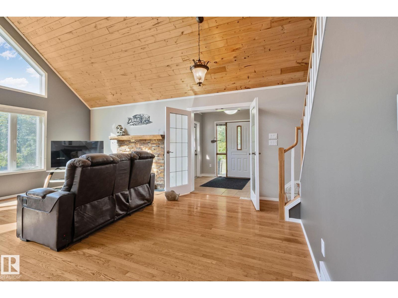 1107 View Rd, Rural Barrhead County, Alberta  T0E 1A0 - Photo 11 - E4495835