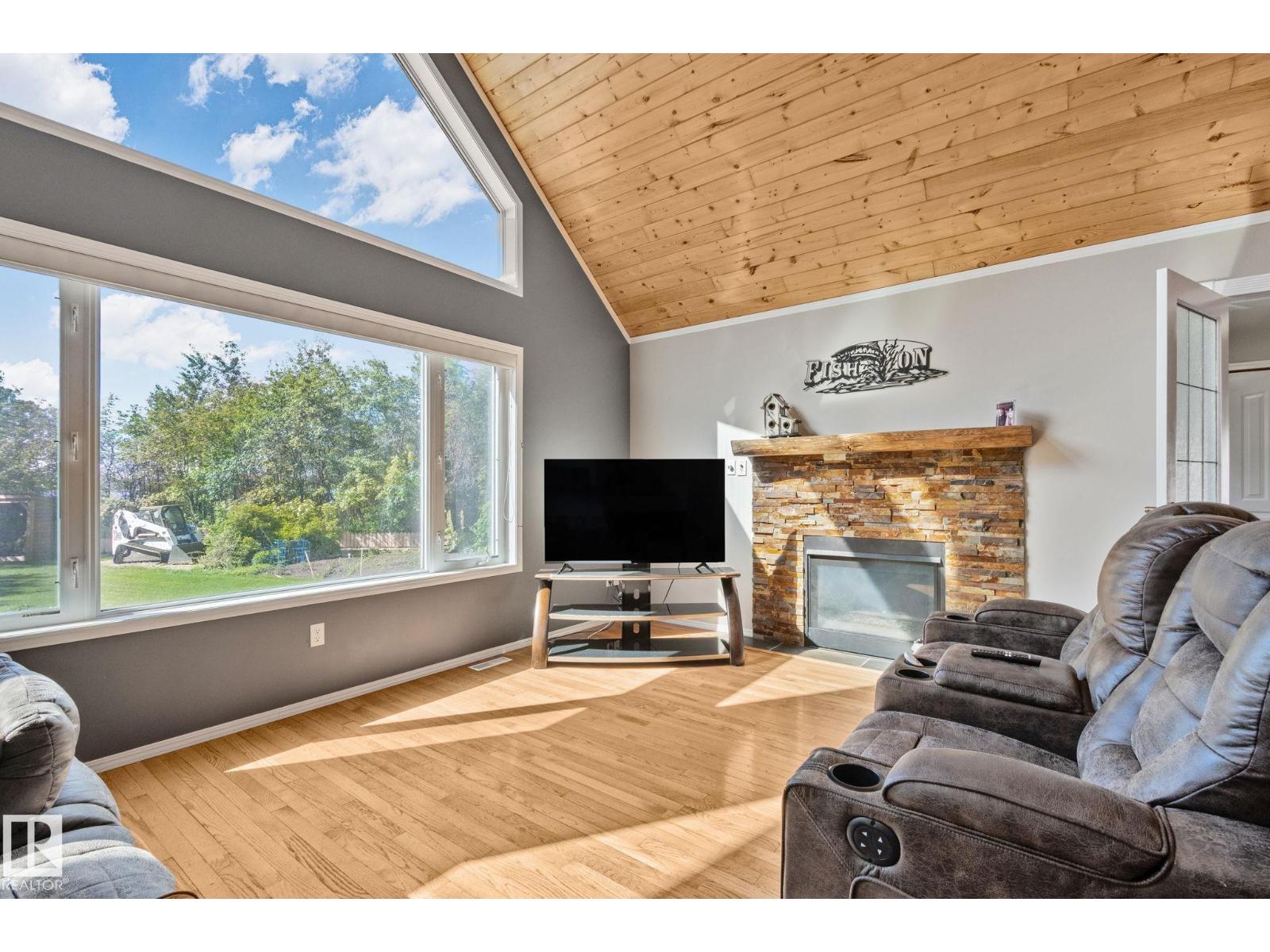 1107 View Rd, Rural Barrhead County, Alberta  T0E 1A0 - Photo 2 - E4495835