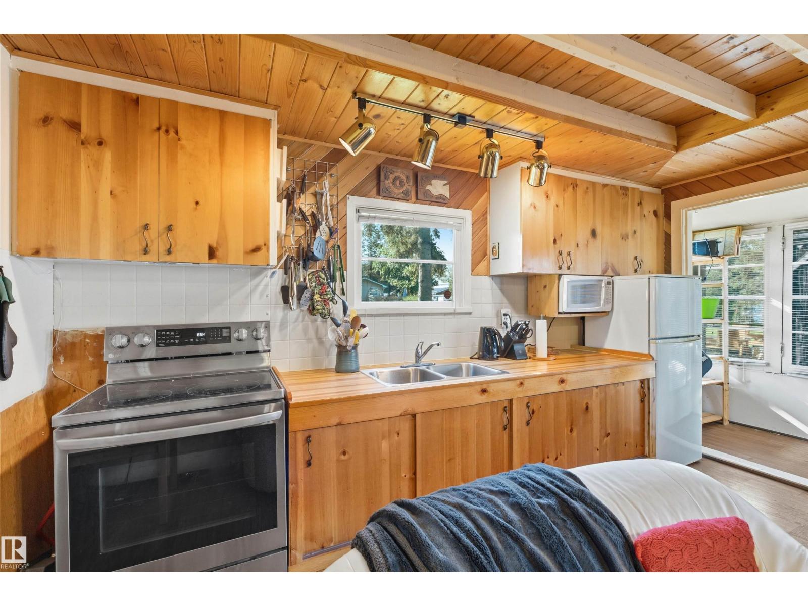 410 4 St Yellowstone, Rural Lac Ste. Anne County, Alberta  T0E 1A0 - Photo 24 - E4495887
